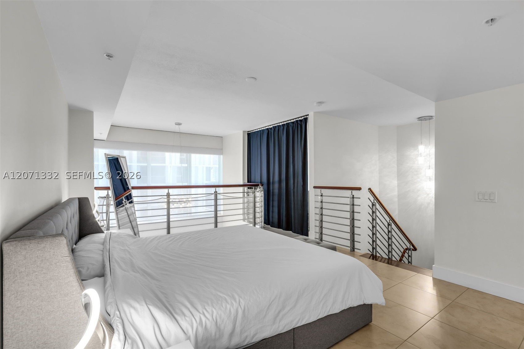 41 SE 5th St #908, Miami FL 33131