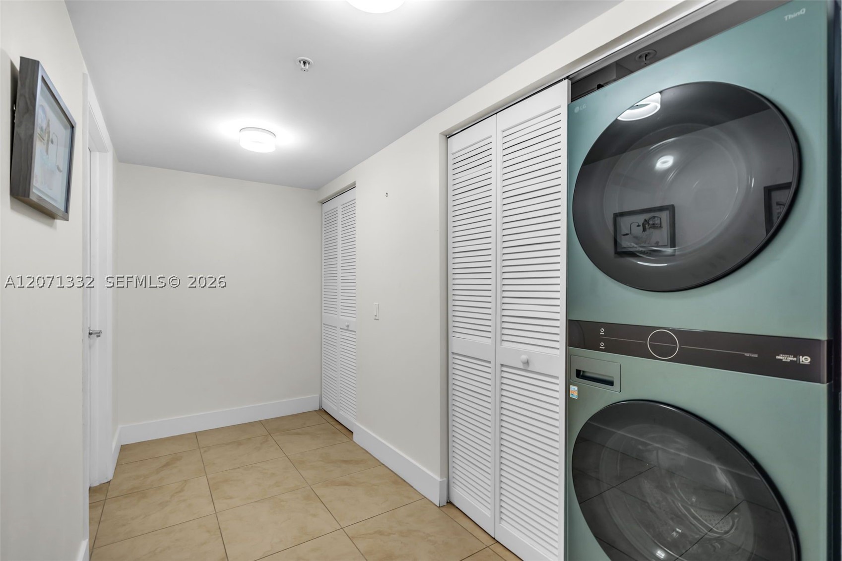 41 SE 5th St #908, Miami FL 33131