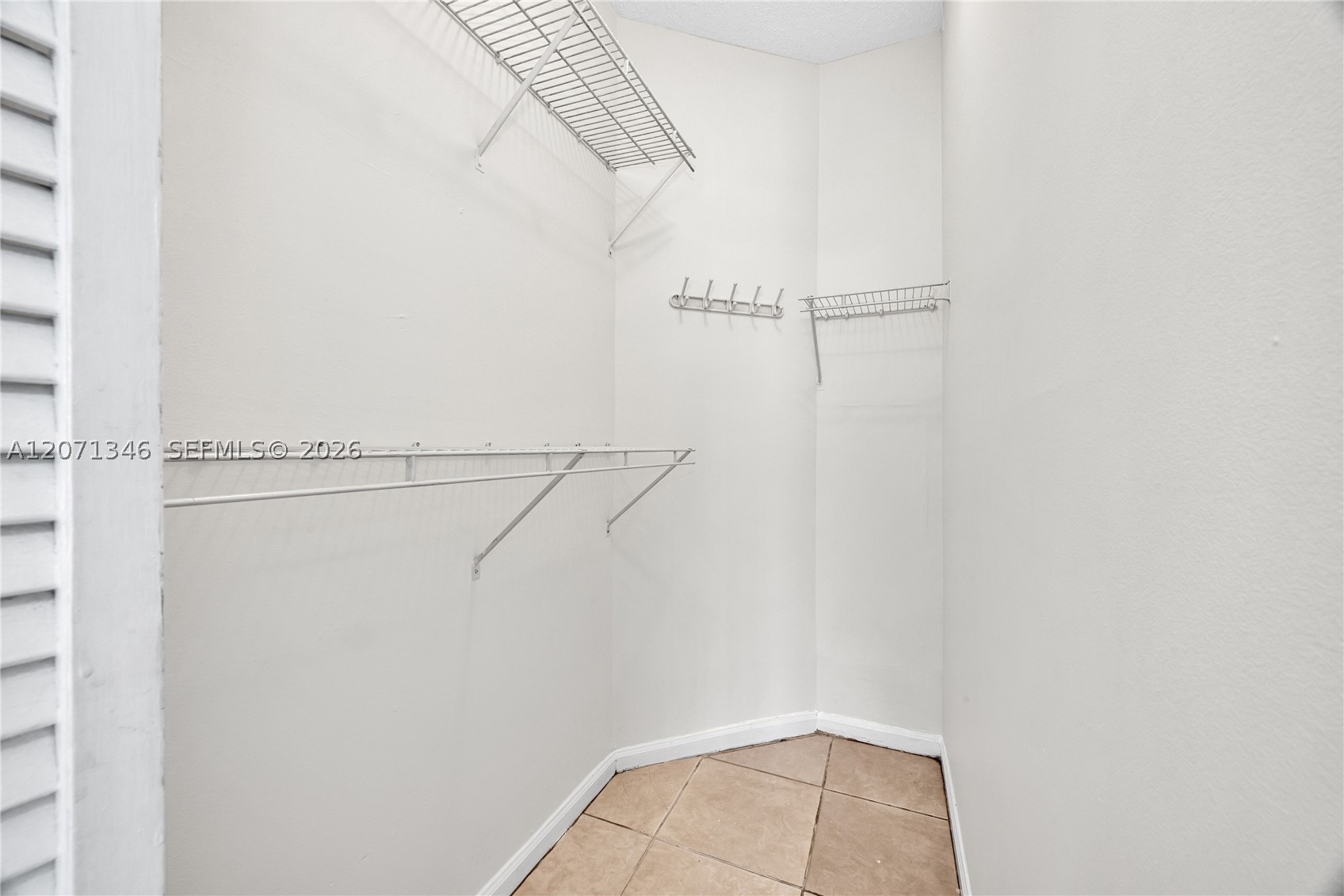 1280 S Alhambra Cir #2413, Coral Gables FL 33146