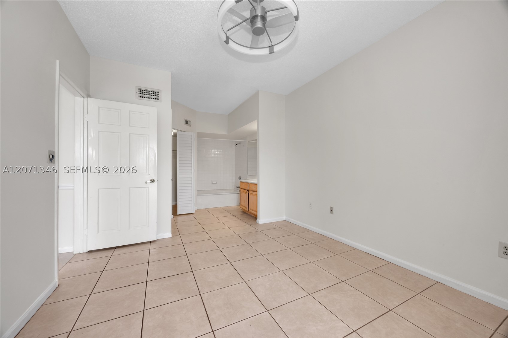1280 S Alhambra Cir #2413, Coral Gables FL 33146