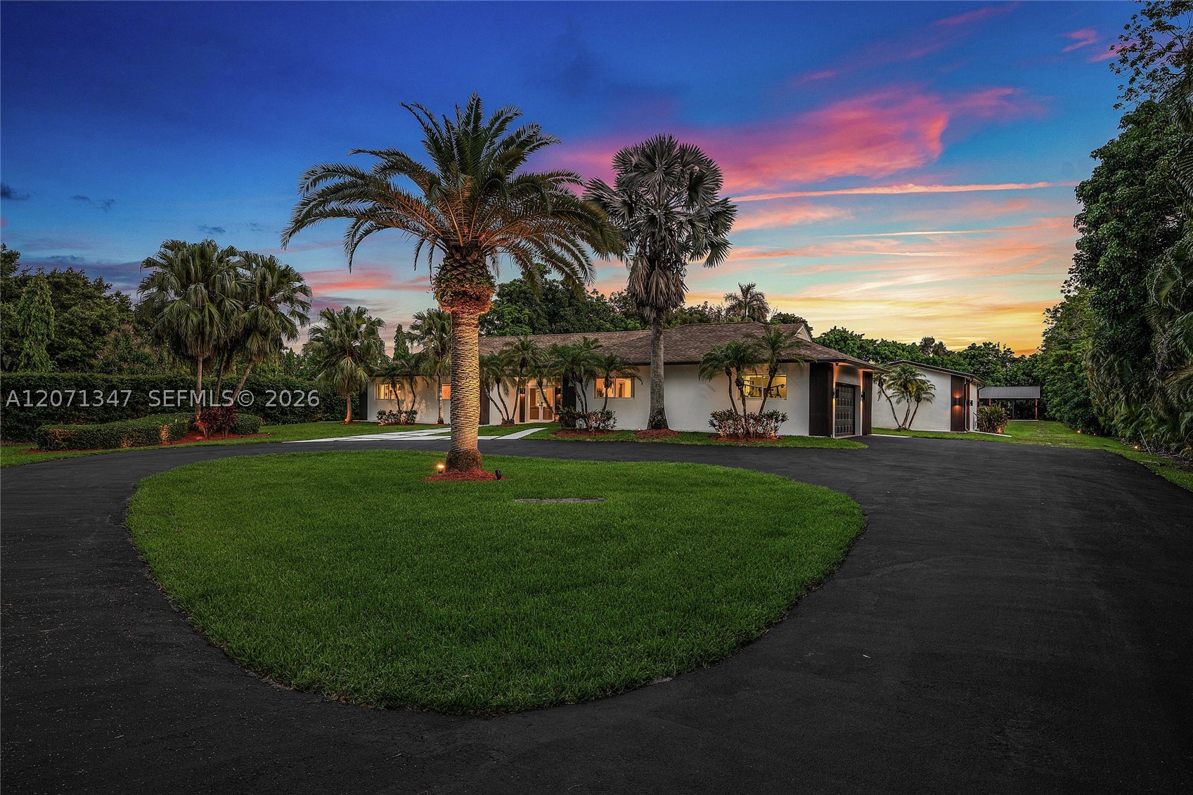 13900 Mustang Trl, Southwest Ranches FL 33330