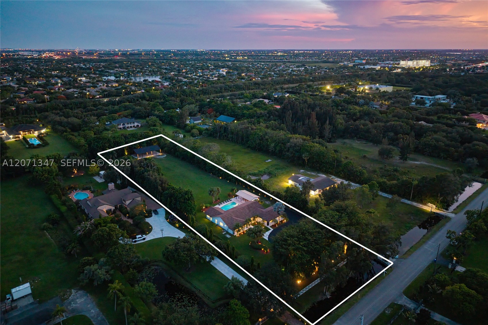 13900 Mustang Trl, Southwest Ranches FL 33330