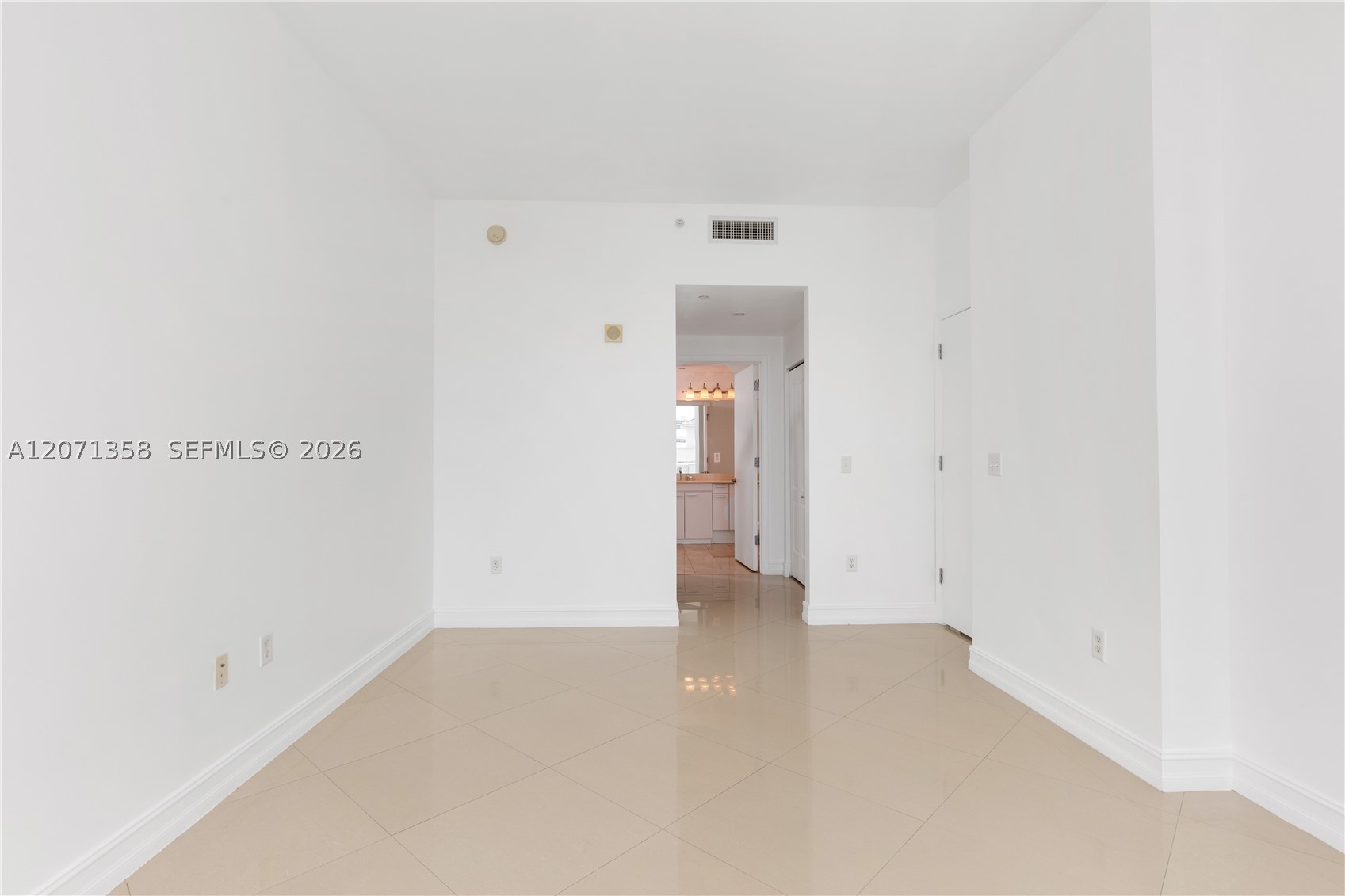 3131 NE 188th St #2-1010, Aventura FL 33180