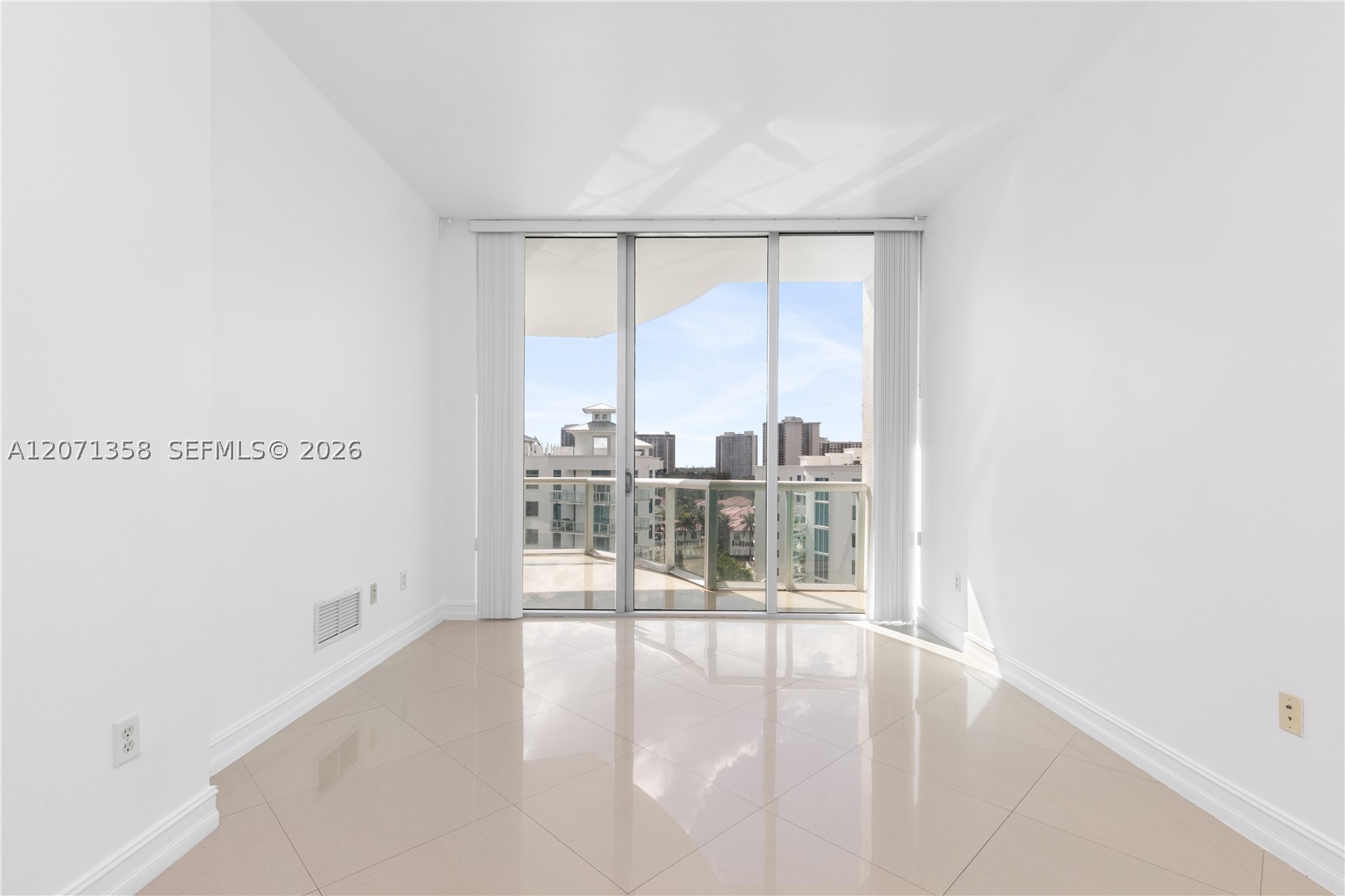 3131 NE 188th St #2-1010, Aventura FL 33180