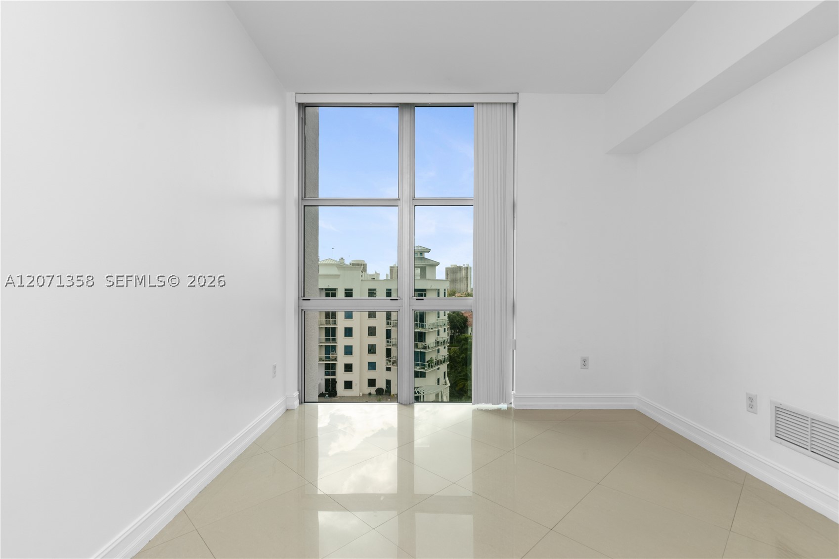 3131 NE 188th St #2-1010, Aventura FL 33180