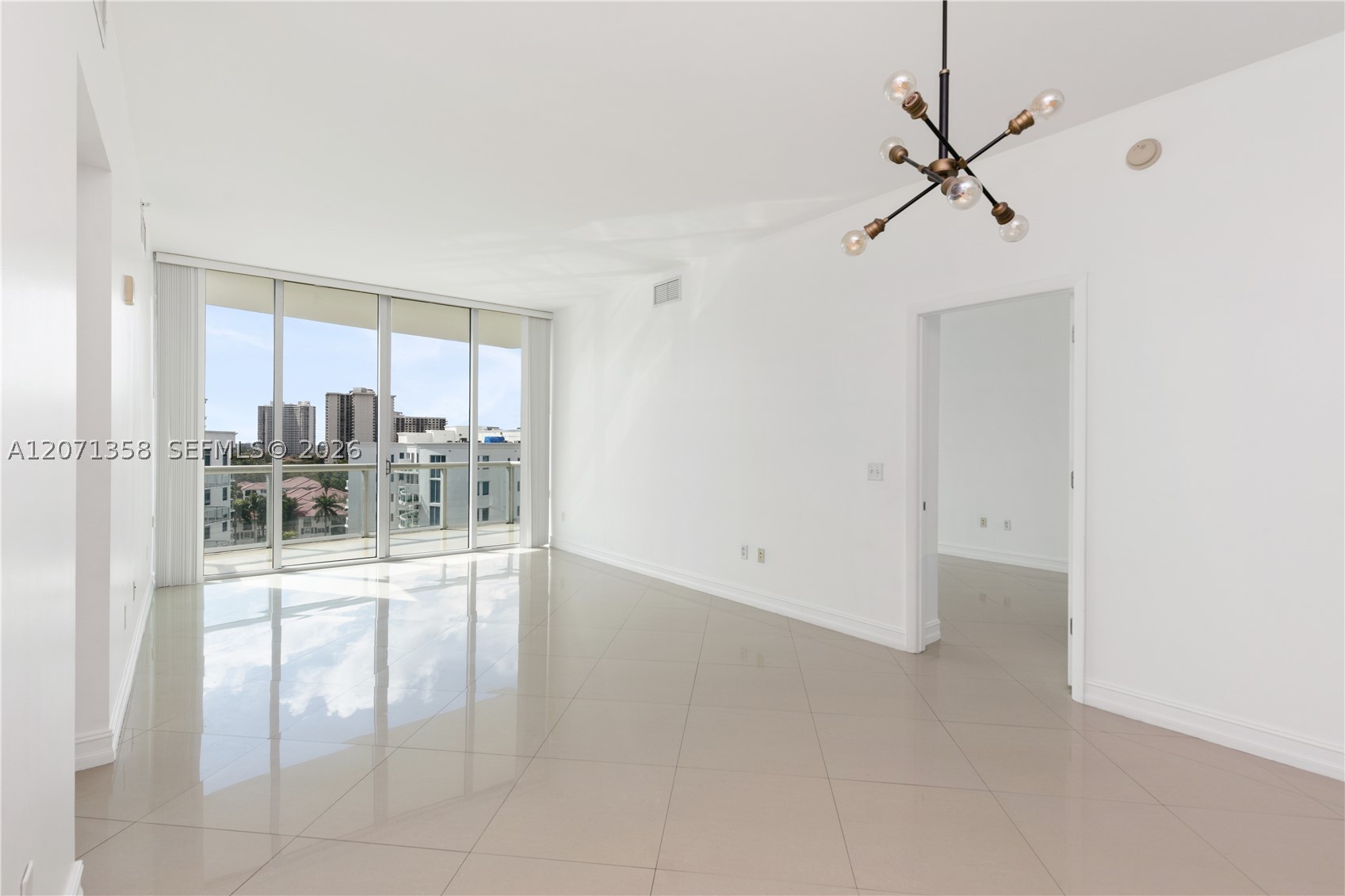 3131 NE 188th St #2-1010, Aventura FL 33180