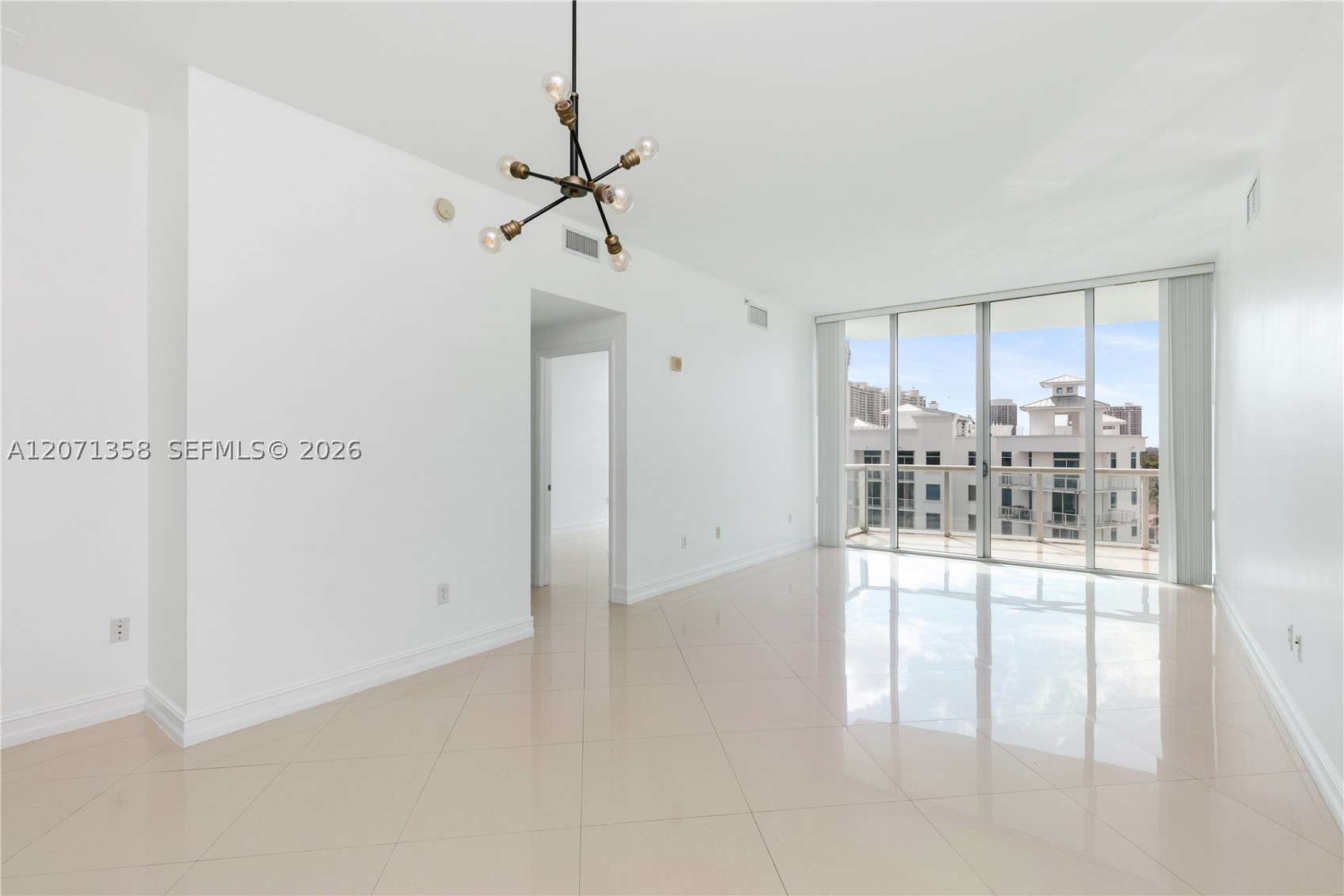 3131 NE 188th St #2-1010, Aventura FL 33180