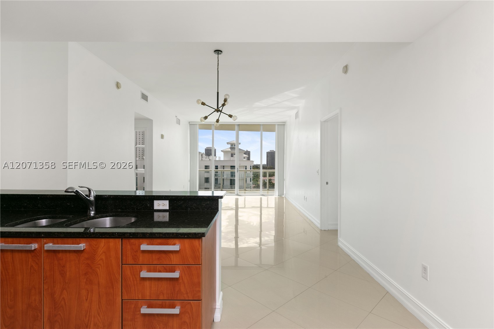 3131 NE 188th St #2-1010, Aventura FL 33180