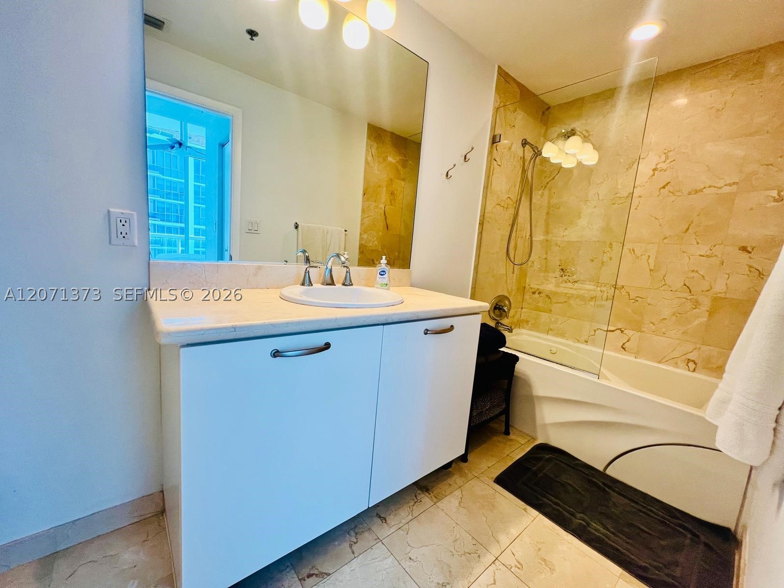 6515 Collins Ave #1801, Miami Beach FL 33141