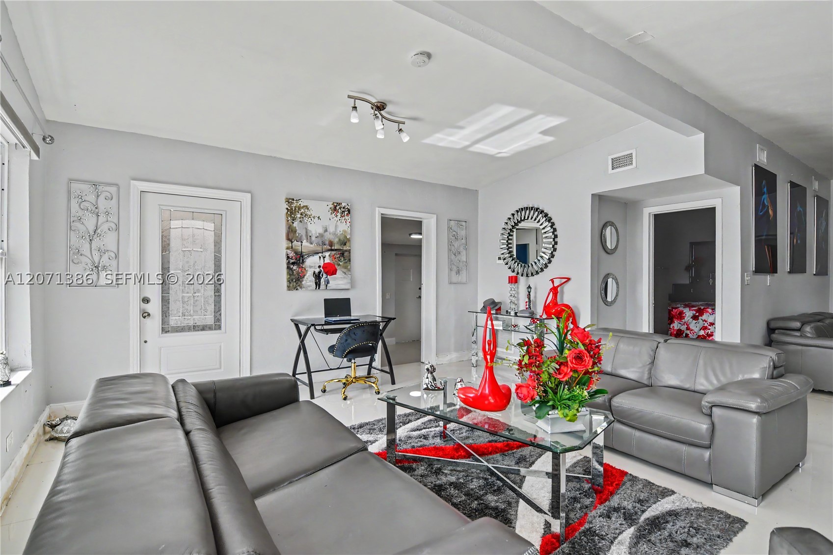 3538 SW 87th Ct, Miami FL 33165