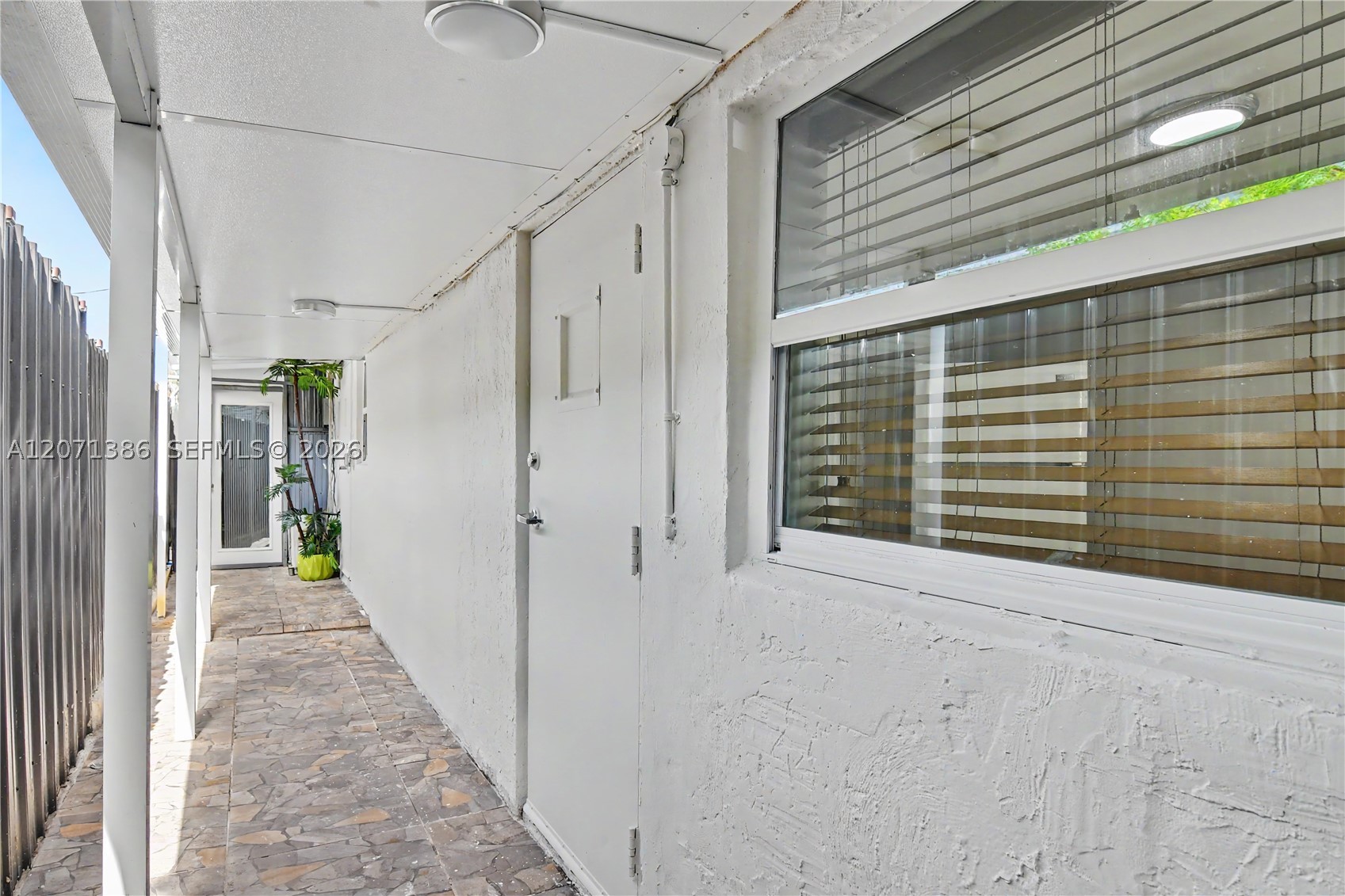 3538 SW 87th Ct, Miami FL 33165