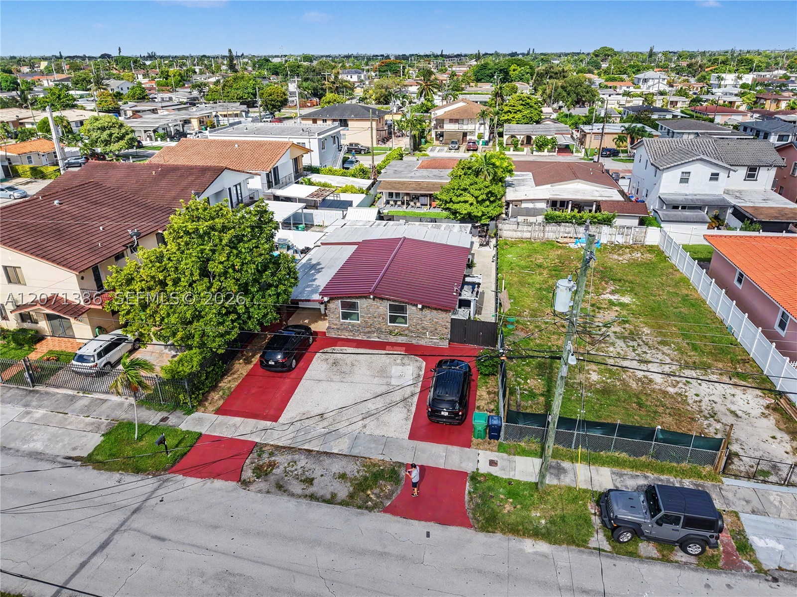 3538 SW 87th Ct, Miami FL 33165