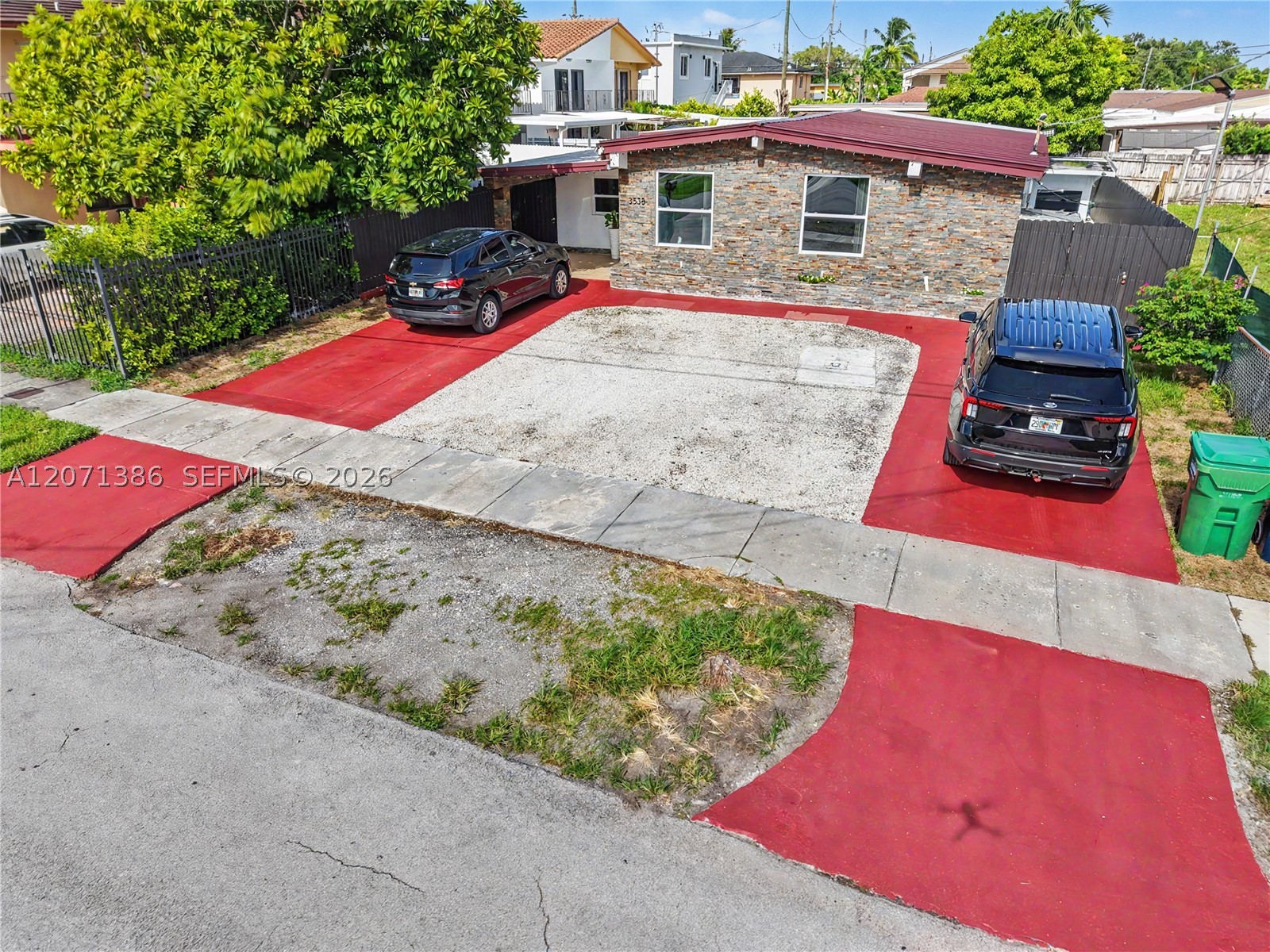 3538 SW 87th Ct, Miami FL 33165