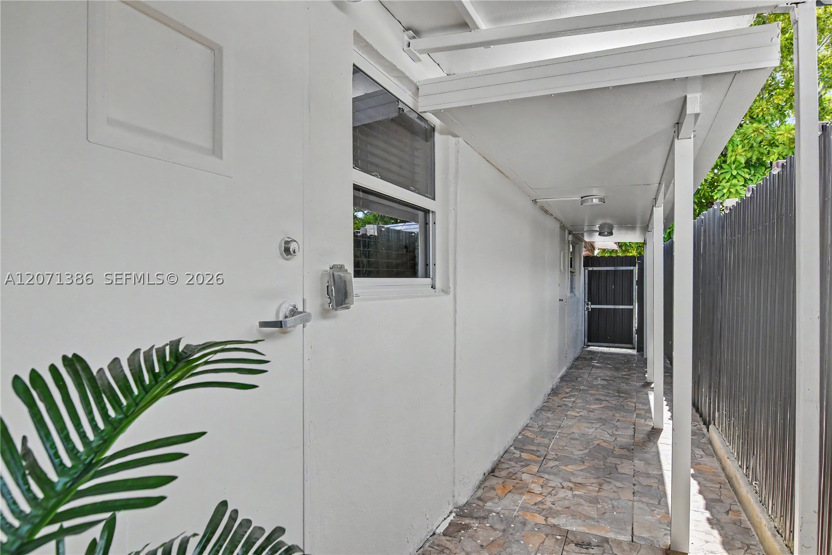3538 SW 87th Ct, Miami FL 33165