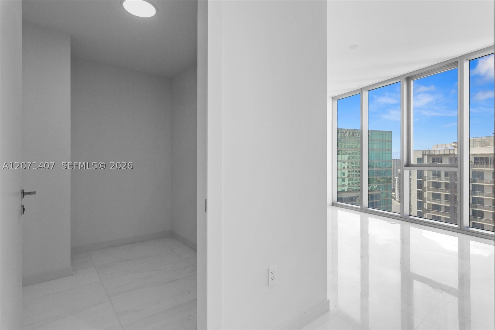 300 Biscayne Boulevard Way #4303C, Miami FL 33131
