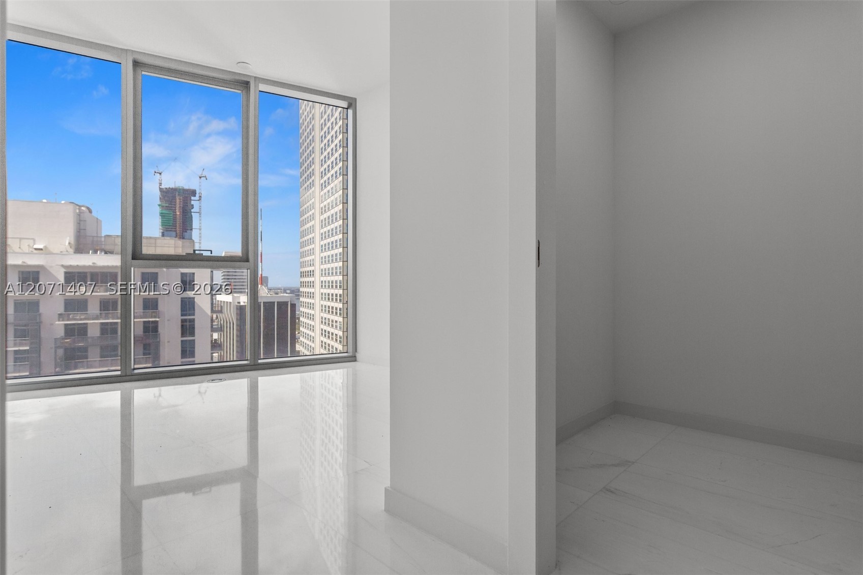 300 Biscayne Boulevard Way #4303C, Miami FL 33131