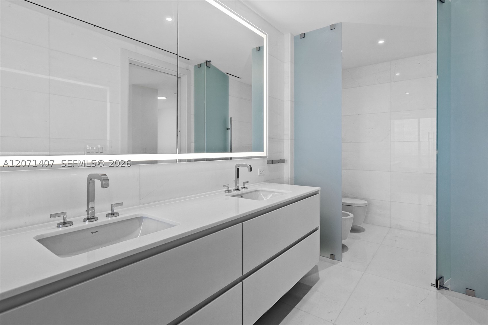 300 Biscayne Boulevard Way #4303C, Miami FL 33131