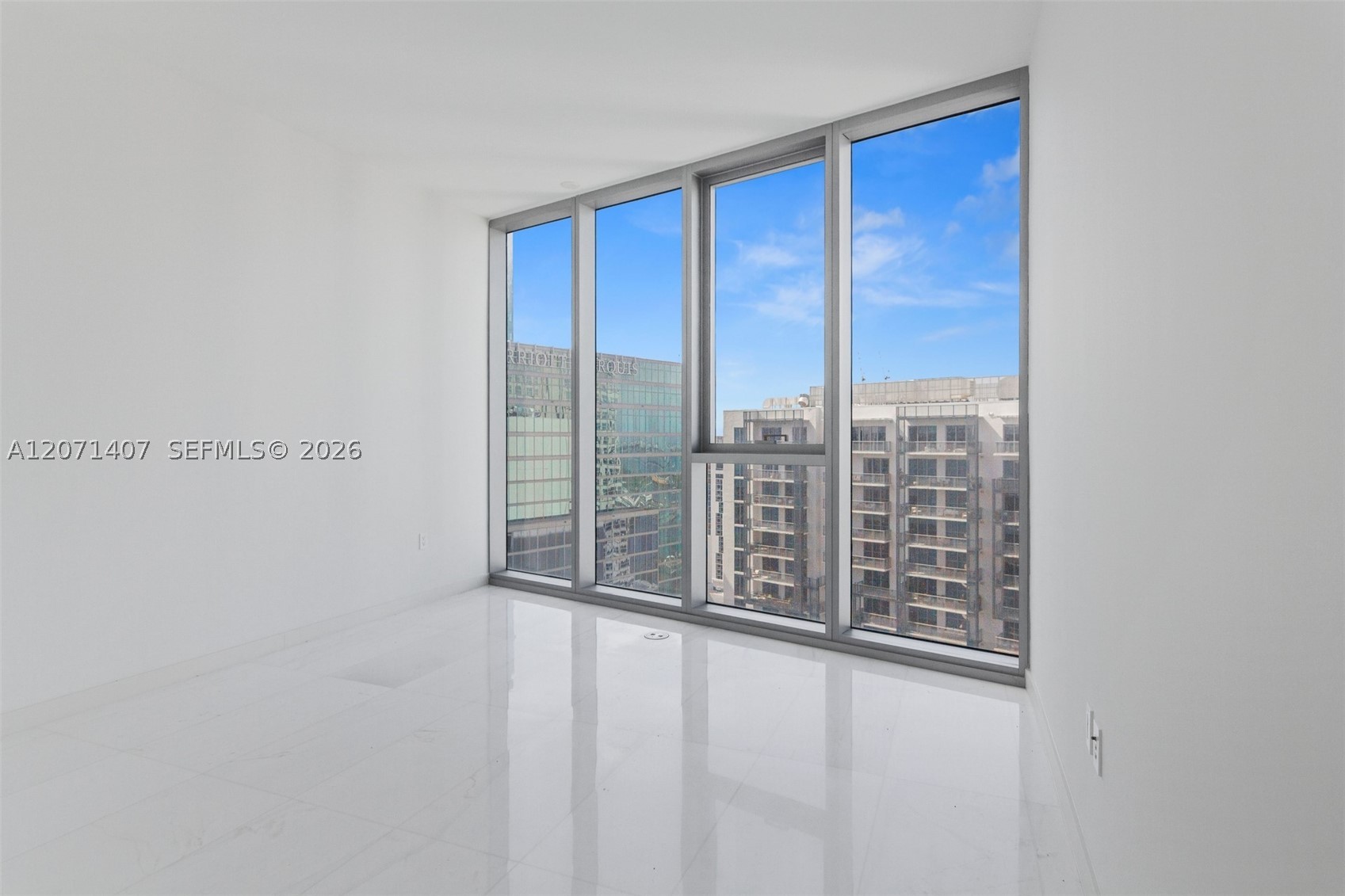 300 Biscayne Boulevard Way #4303C, Miami FL 33131