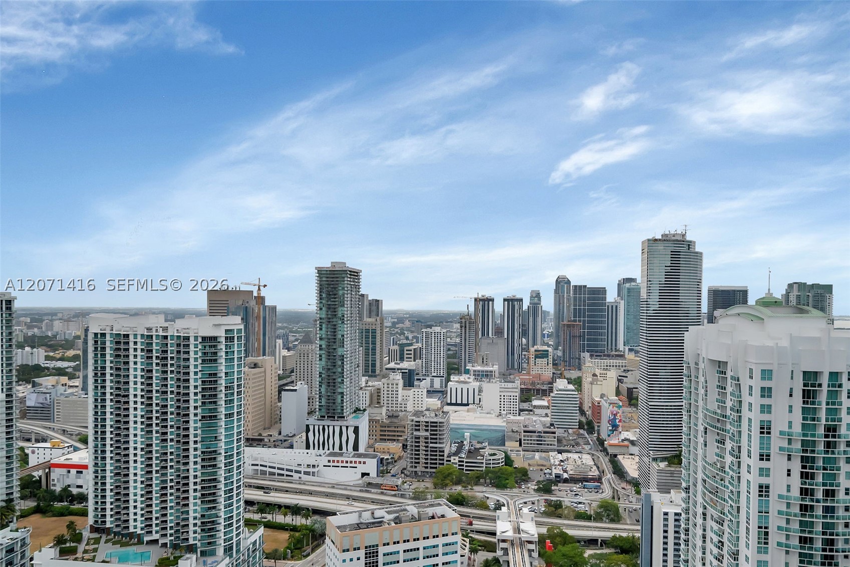 68 SE 6th St #3911, Miami FL 33131