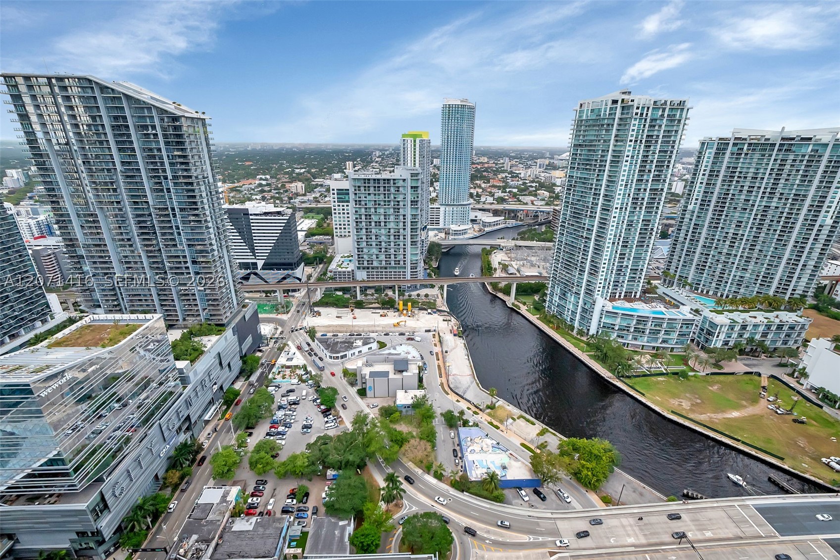 68 SE 6th St #3911, Miami FL 33131