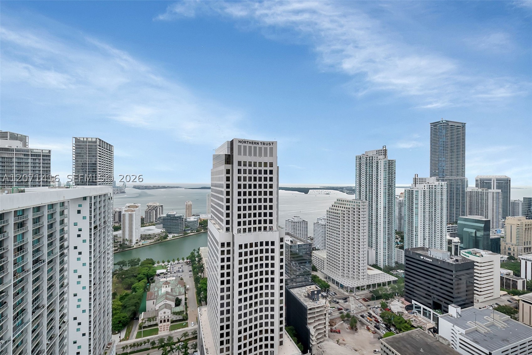 68 SE 6th St #3911, Miami FL 33131