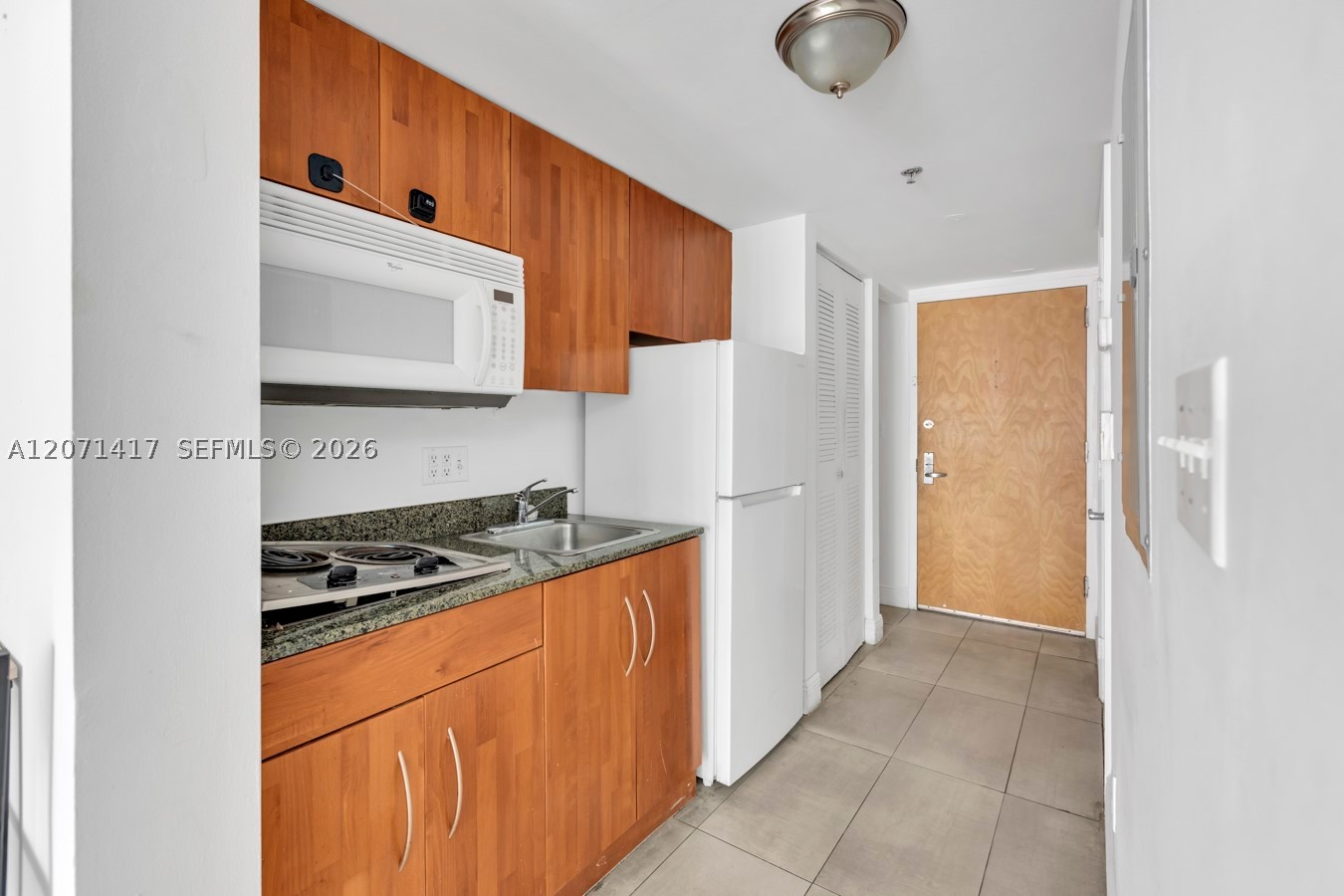 1200 Brickell Bay Dr #3310, Miami FL 33131