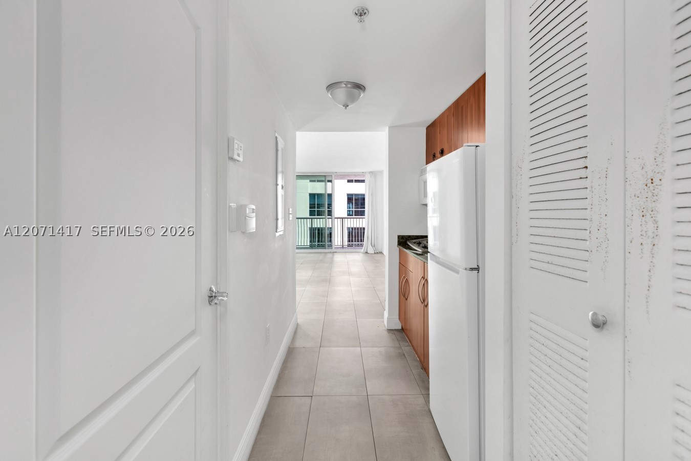 1200 Brickell Bay Dr #3310, Miami FL 33131