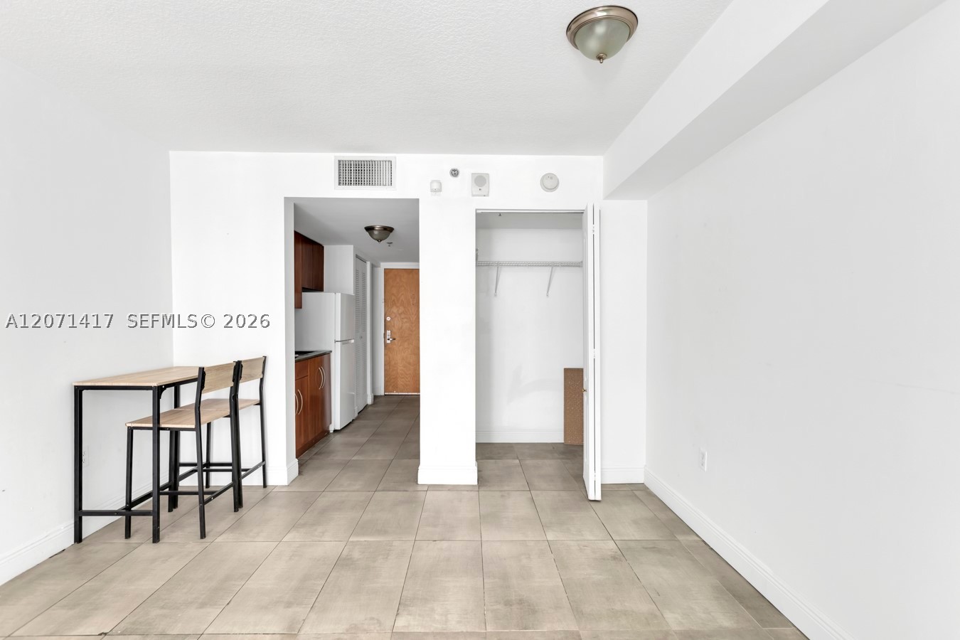 1200 Brickell Bay Dr #3310, Miami FL 33131