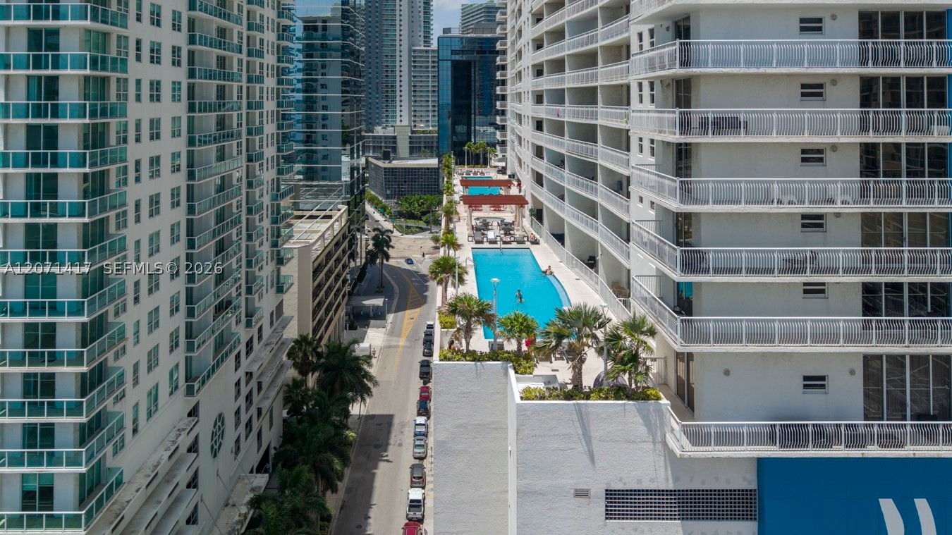 1200 Brickell Bay Dr #3310, Miami FL 33131