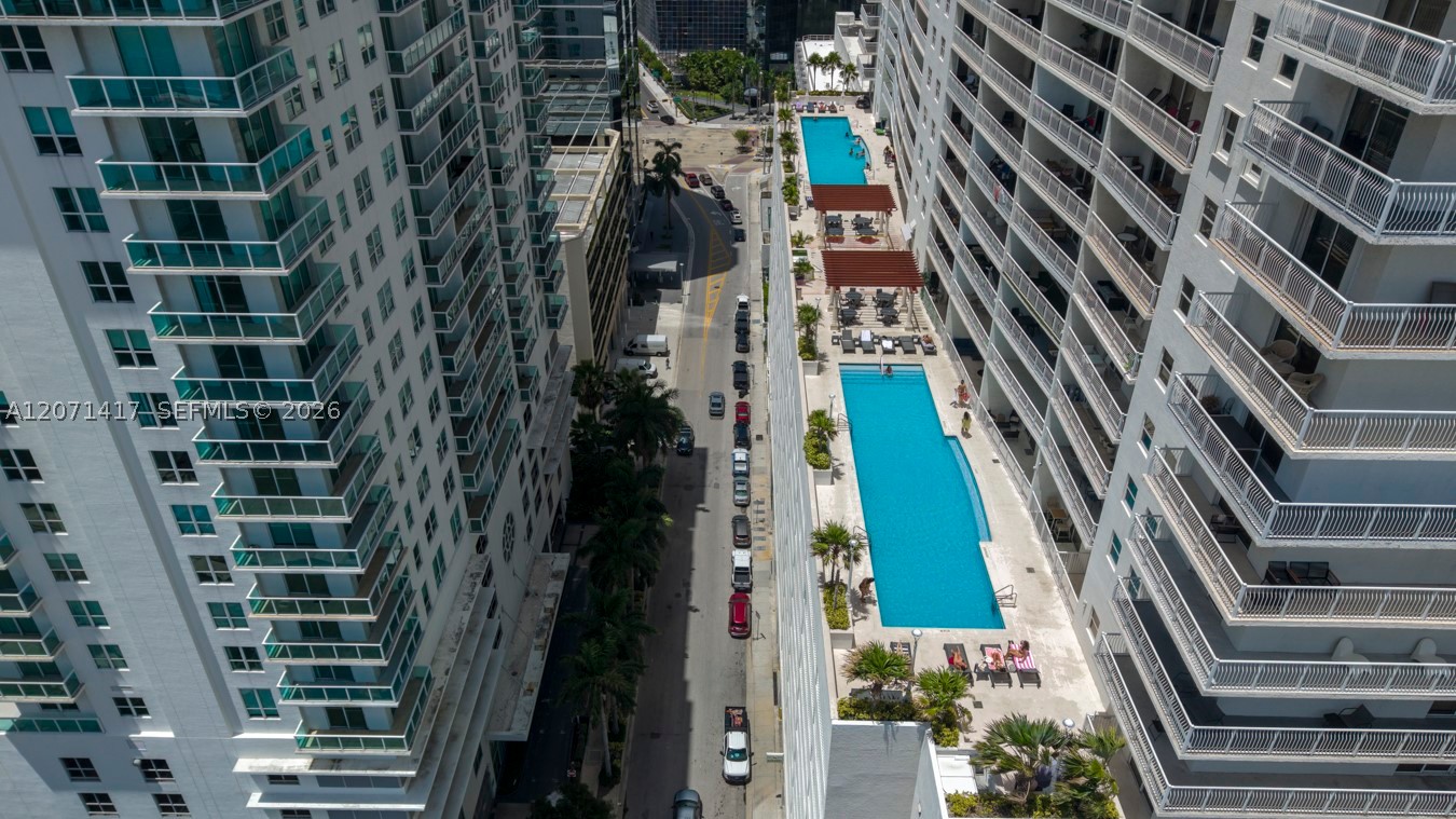 1200 Brickell Bay Dr #3310, Miami FL 33131