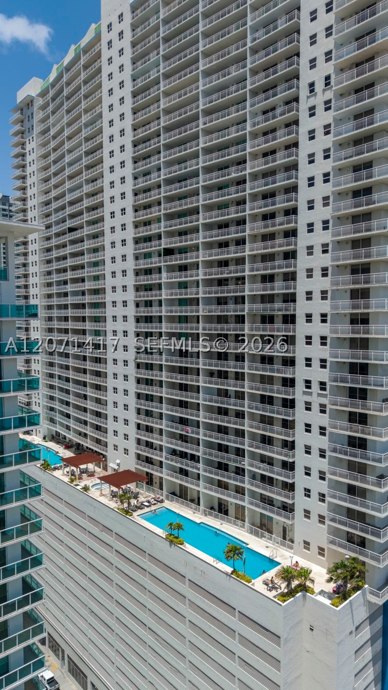 1200 Brickell Bay Dr #3310, Miami FL 33131