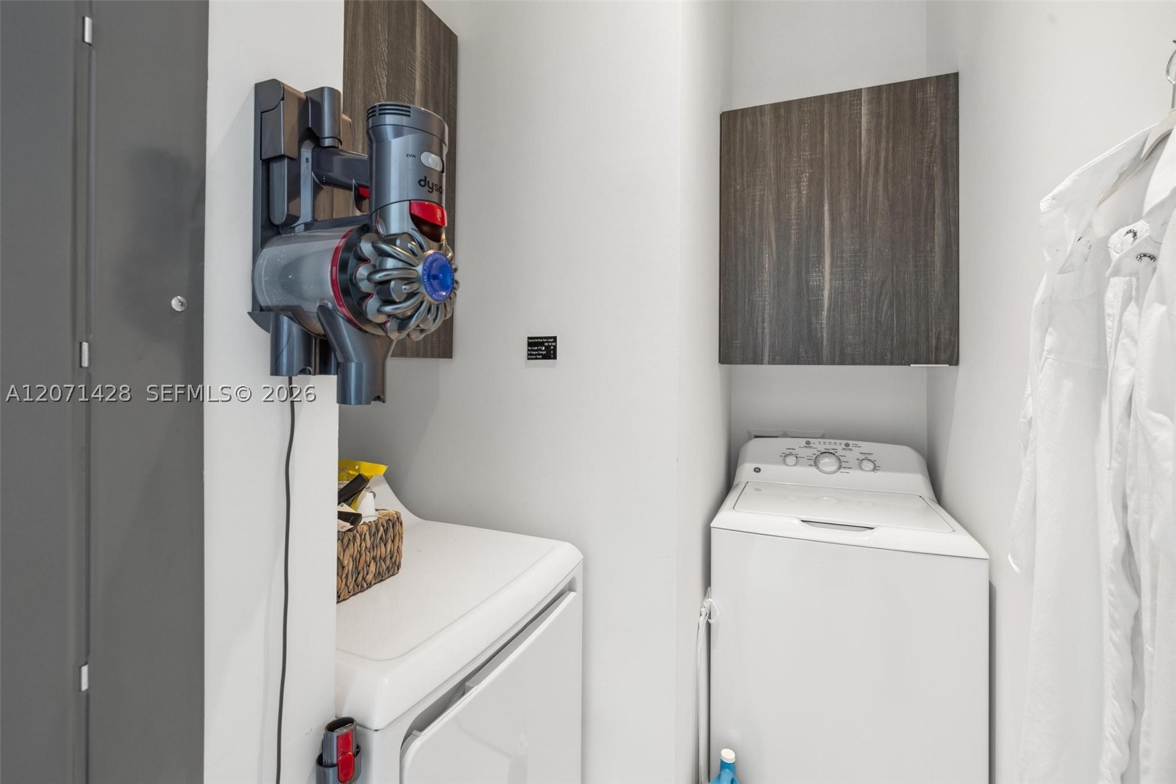480 NE 31st St #PH5303, Miami FL 33137