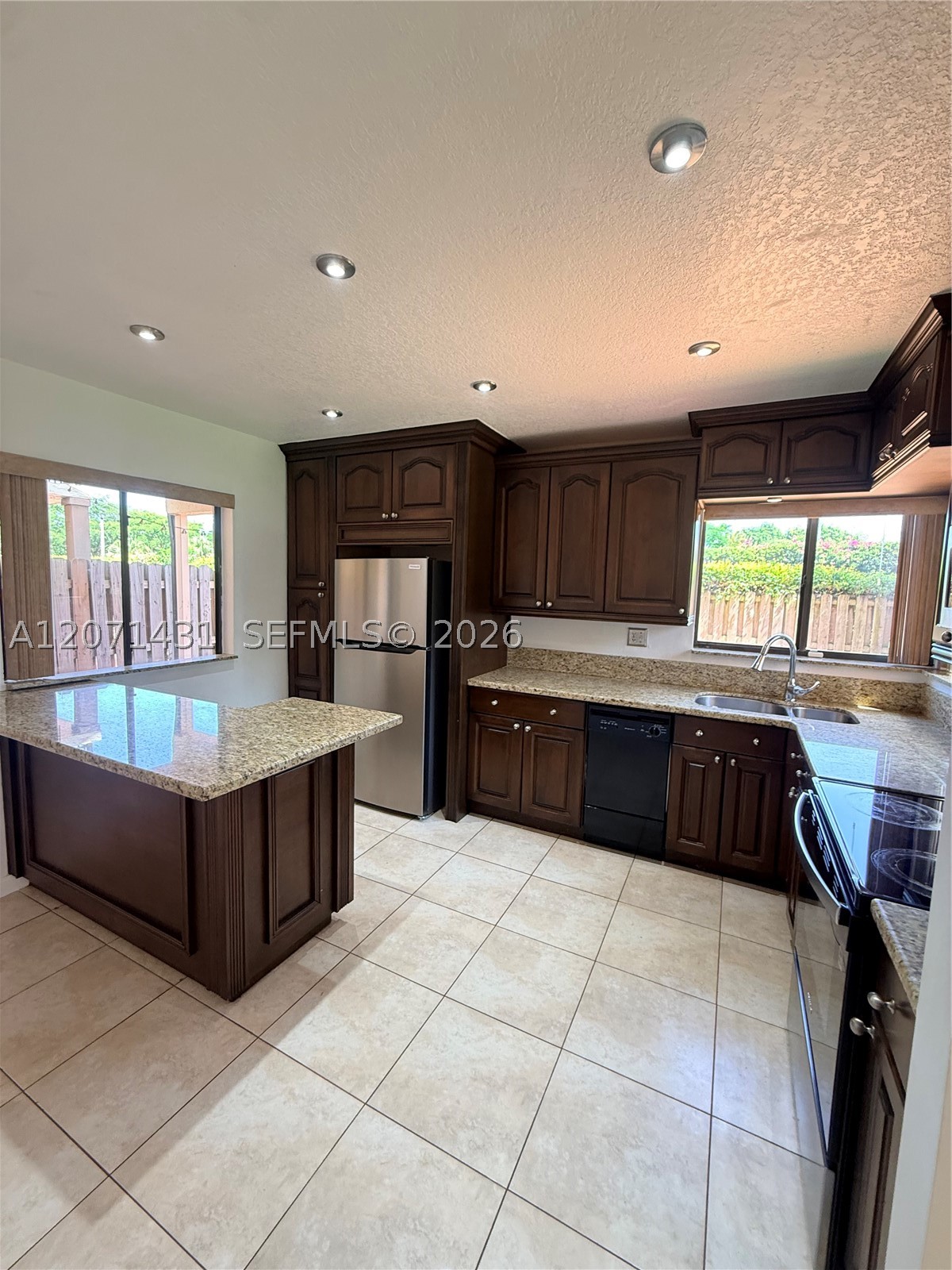 9645 SW 148th Pl, Miami FL 33196