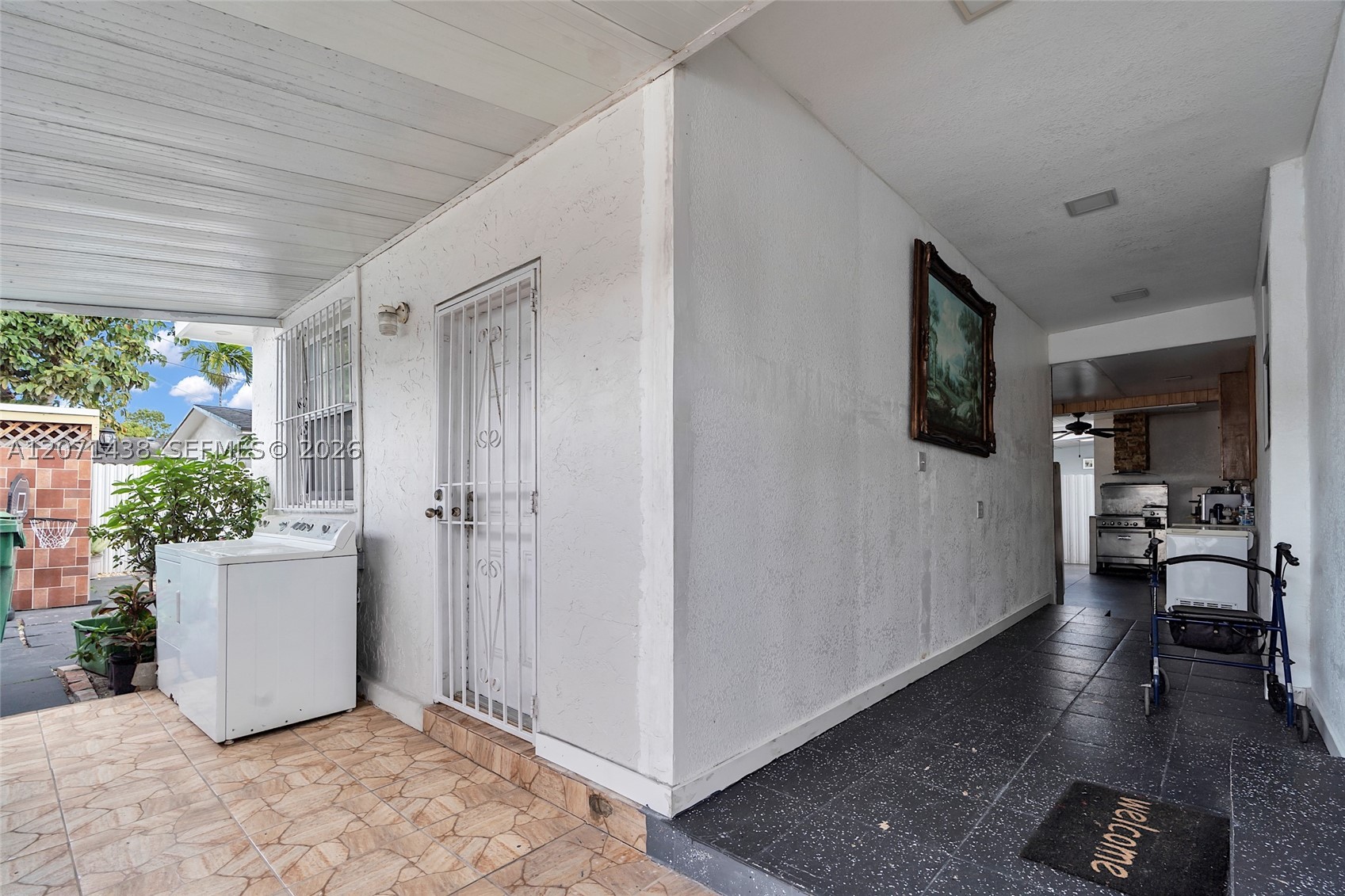 31 SW 58th Ct, Miami FL 33144