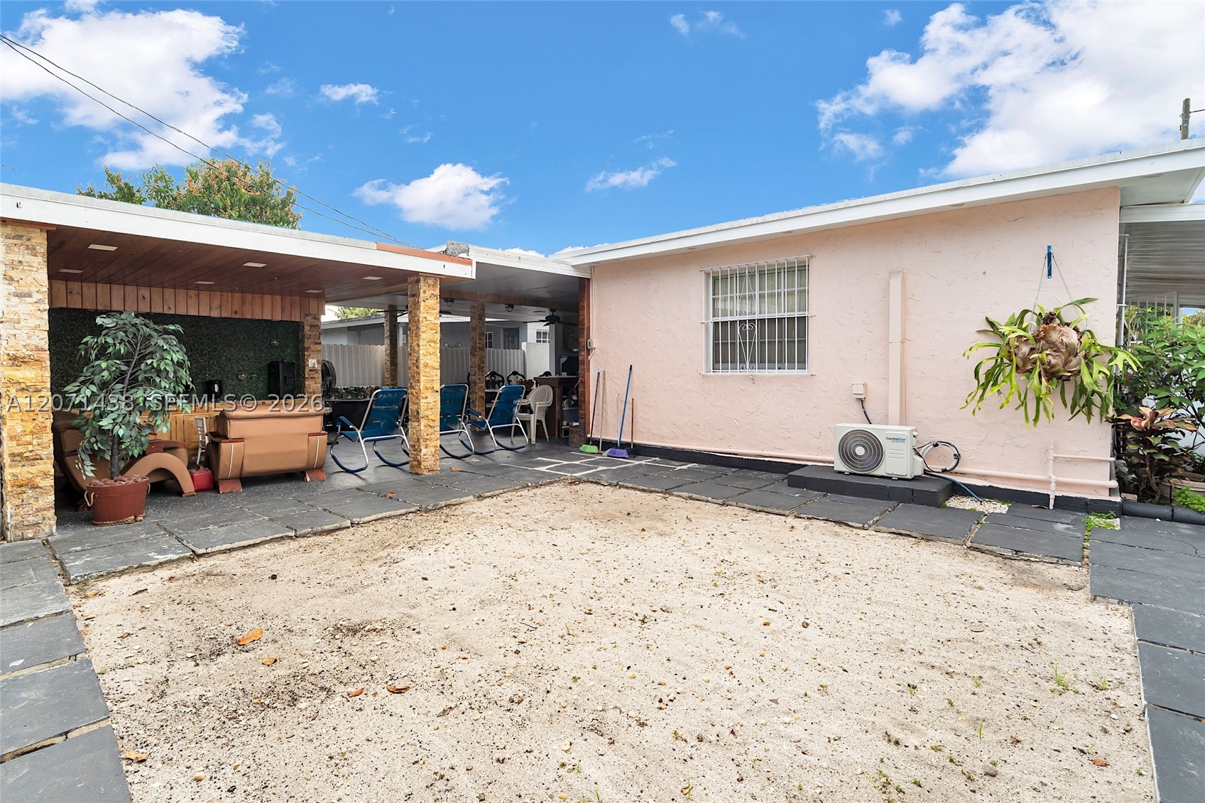 31 SW 58th Ct, Miami FL 33144