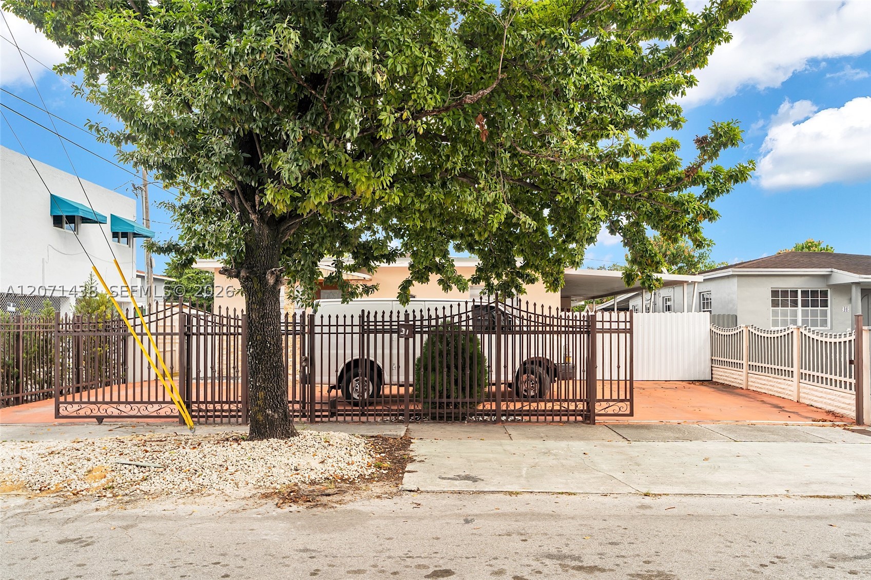 31 SW 58th Ct, Miami FL 33144
