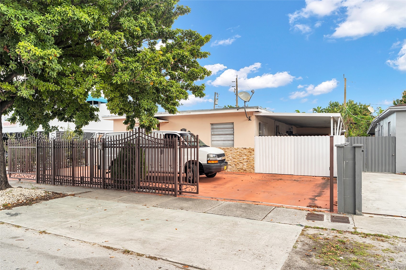 31 SW 58th Ct, Miami FL 33144