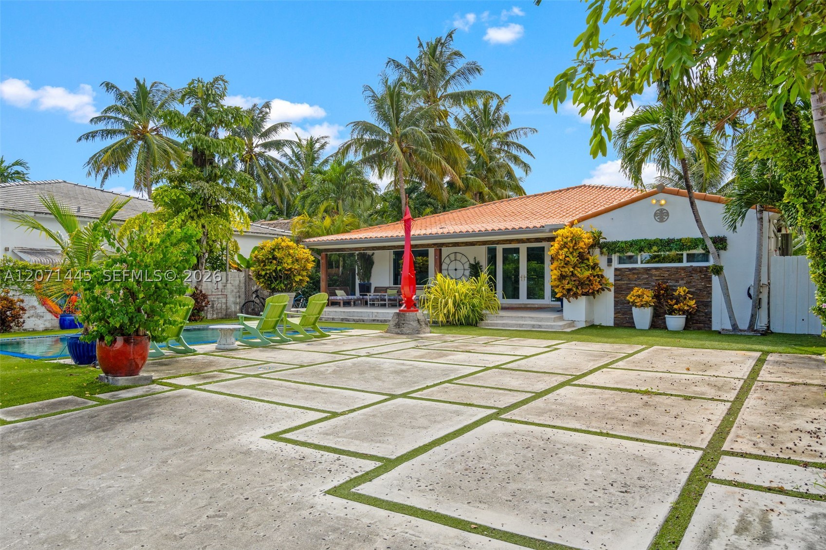 7970 Hawthorne Ave, Miami Beach FL 33141