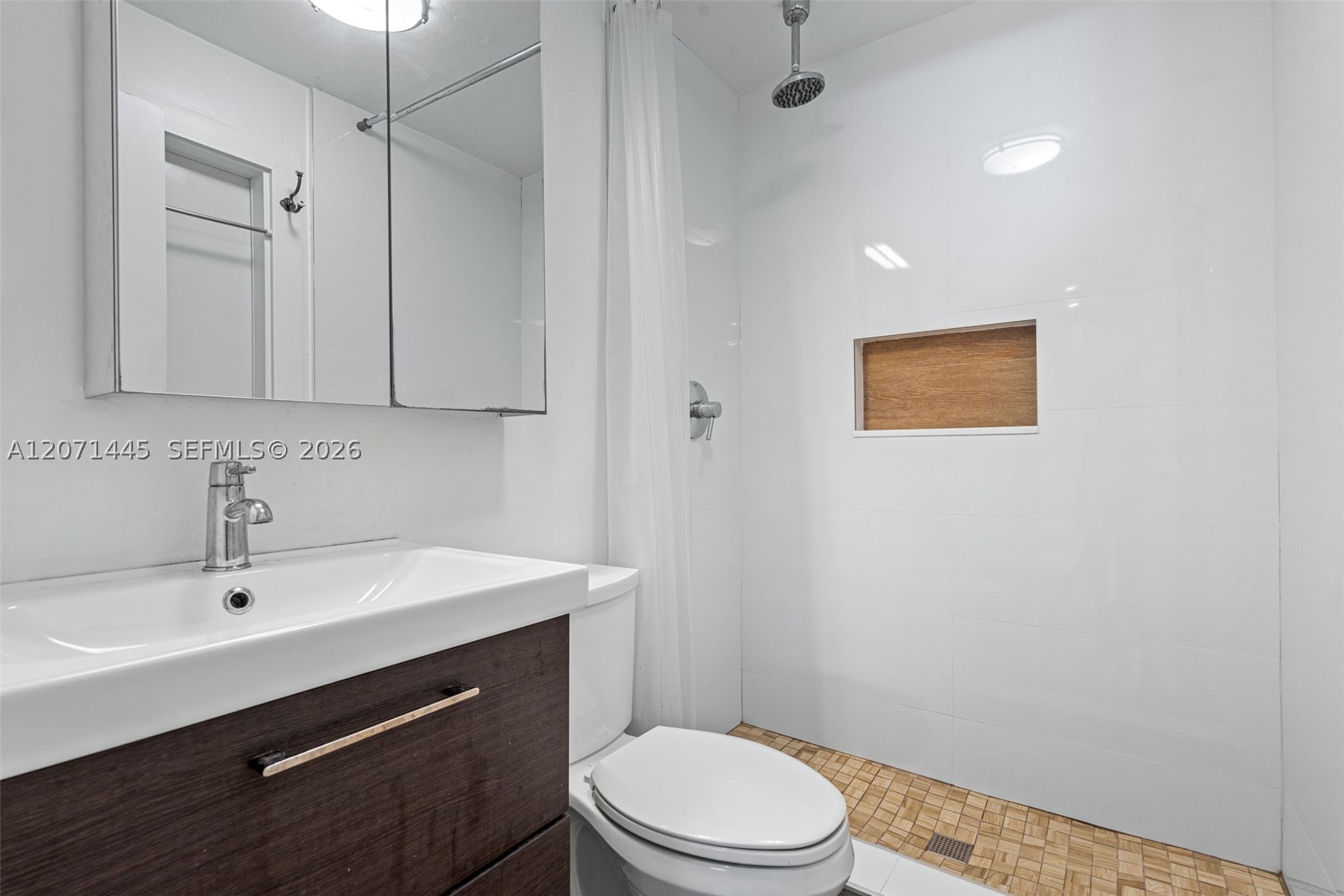7970 Hawthorne Ave, Miami Beach FL 33141