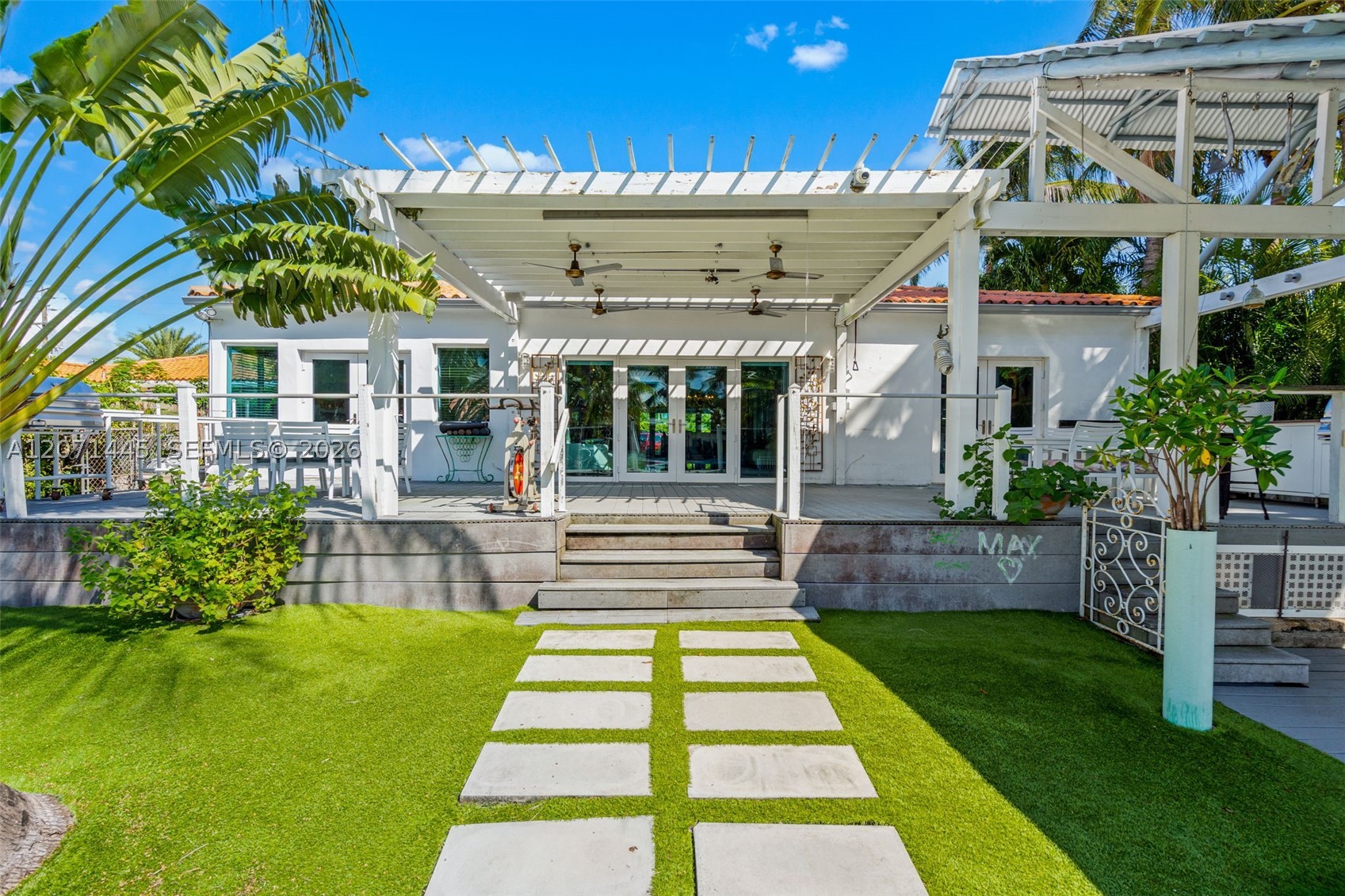 7970 Hawthorne Ave, Miami Beach FL 33141