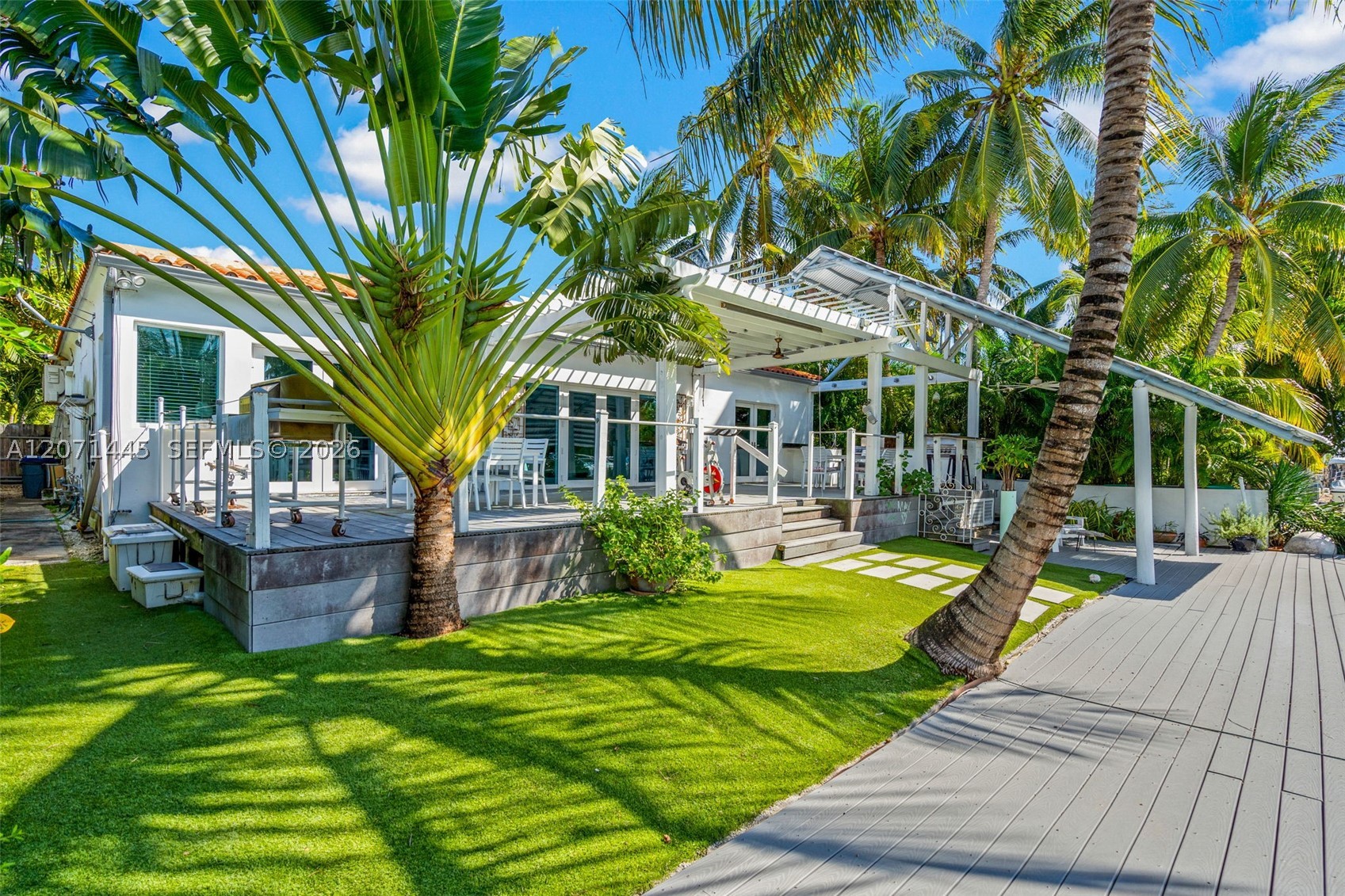 7970 Hawthorne Ave, Miami Beach FL 33141
