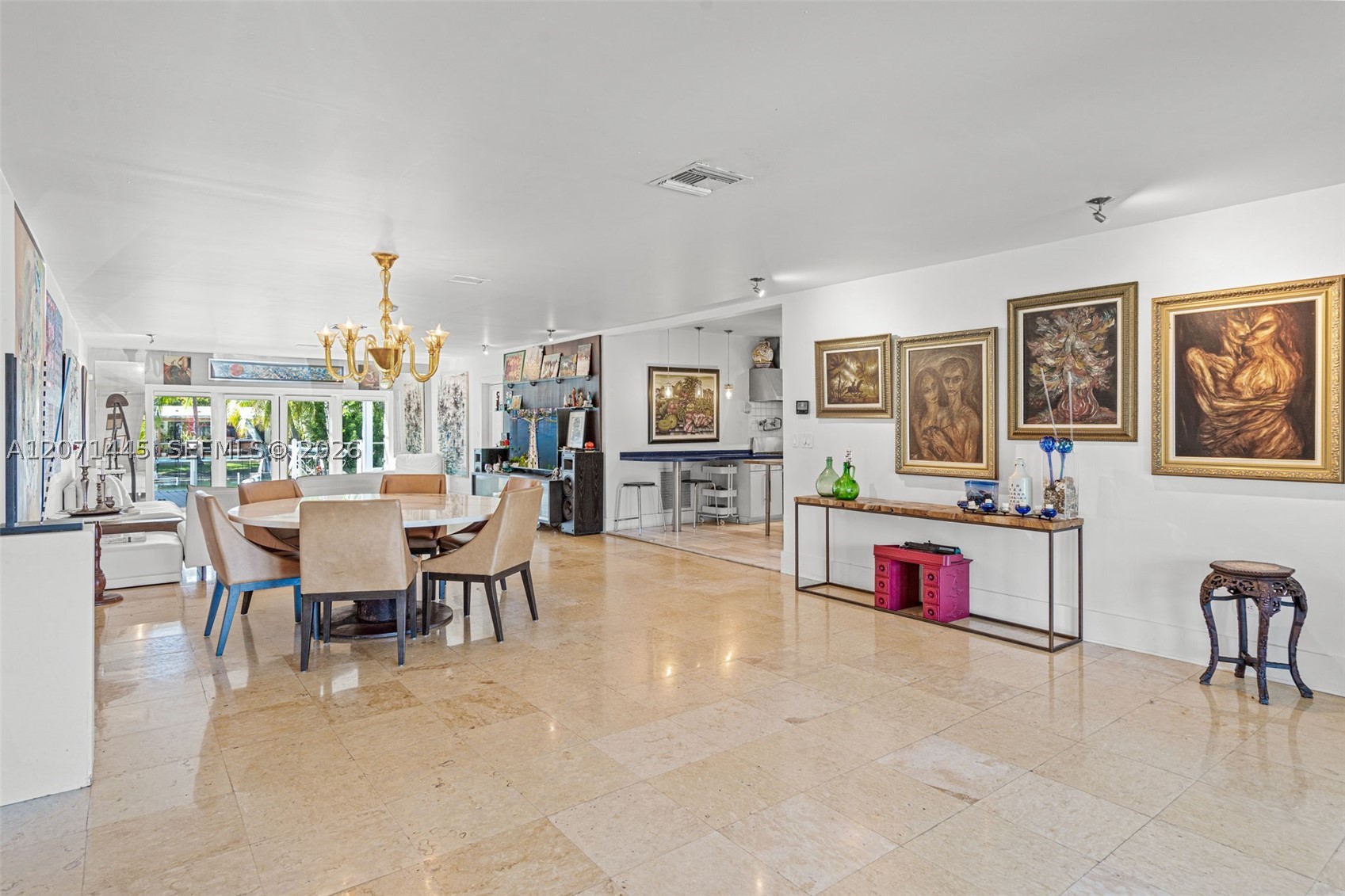 7970 Hawthorne Ave, Miami Beach FL 33141