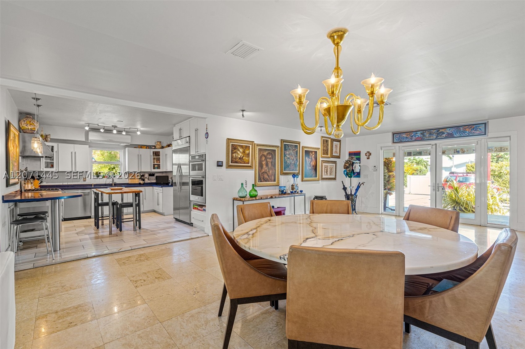 7970 Hawthorne Ave, Miami Beach FL 33141