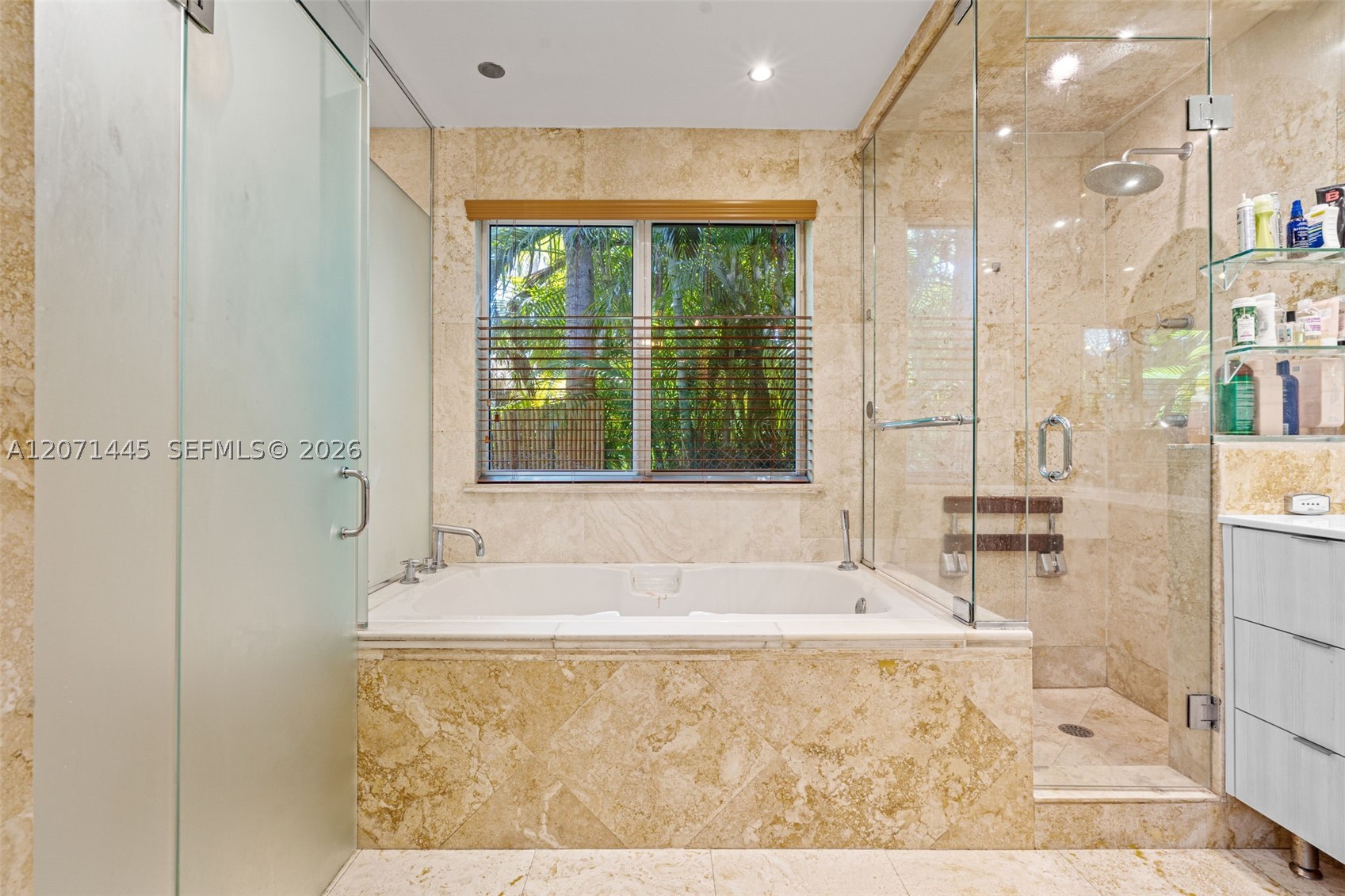 7970 Hawthorne Ave, Miami Beach FL 33141