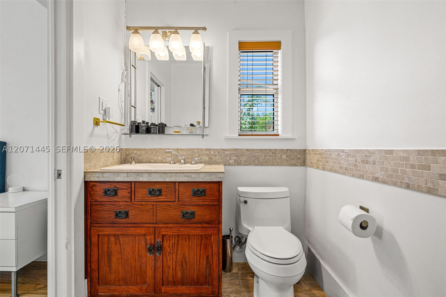 7970 Hawthorne Ave, Miami Beach FL 33141