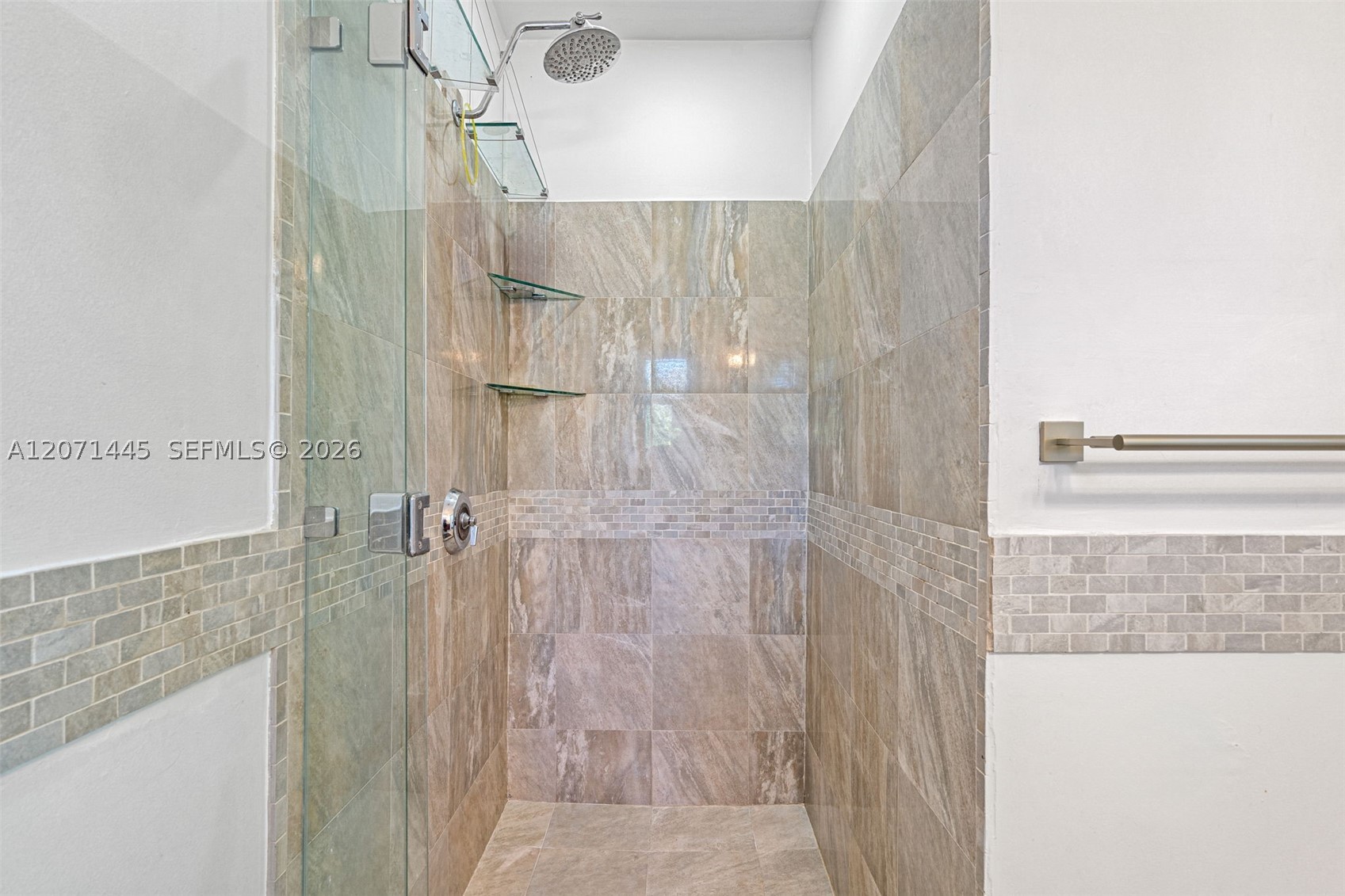7970 Hawthorne Ave, Miami Beach FL 33141