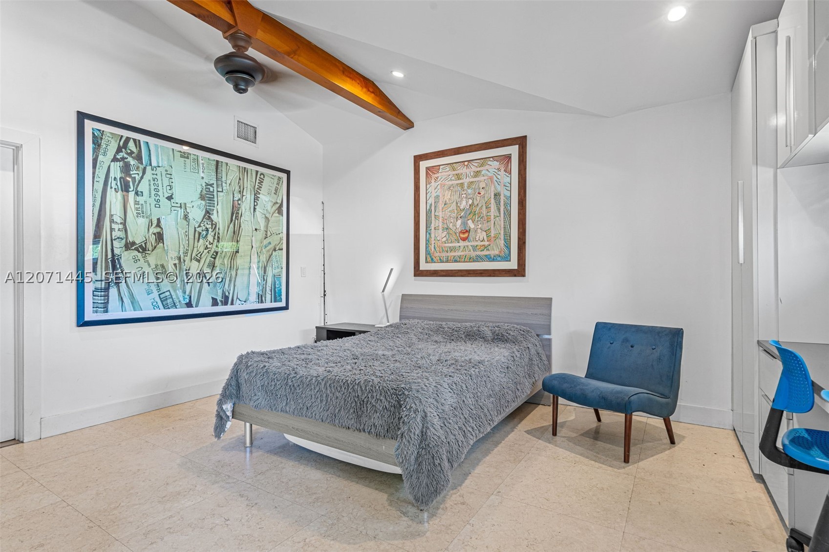 7970 Hawthorne Ave, Miami Beach FL 33141