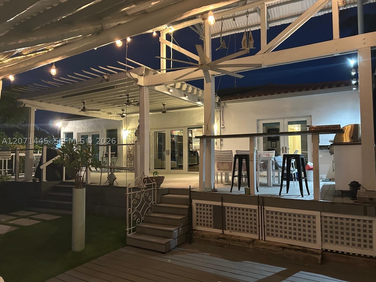 7970 Hawthorne Ave, Miami Beach FL 33141