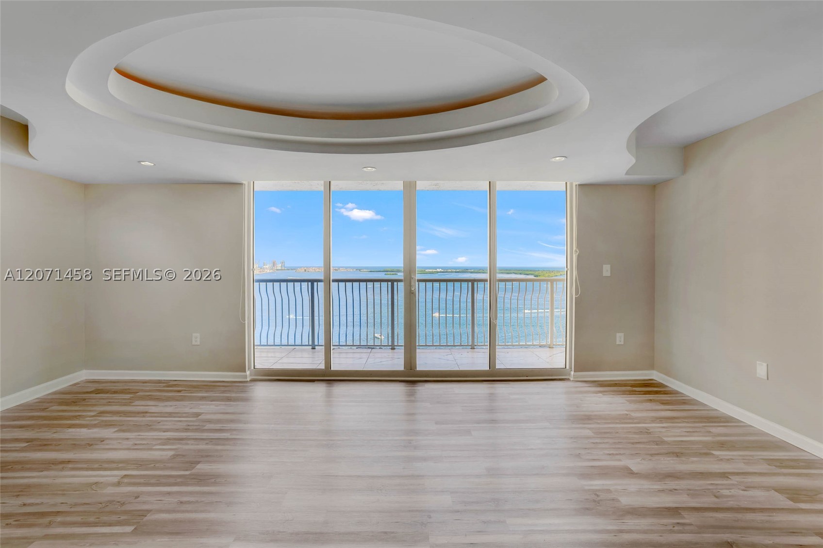 1200 Brickell Bay Dr #3001, Miami FL 33131