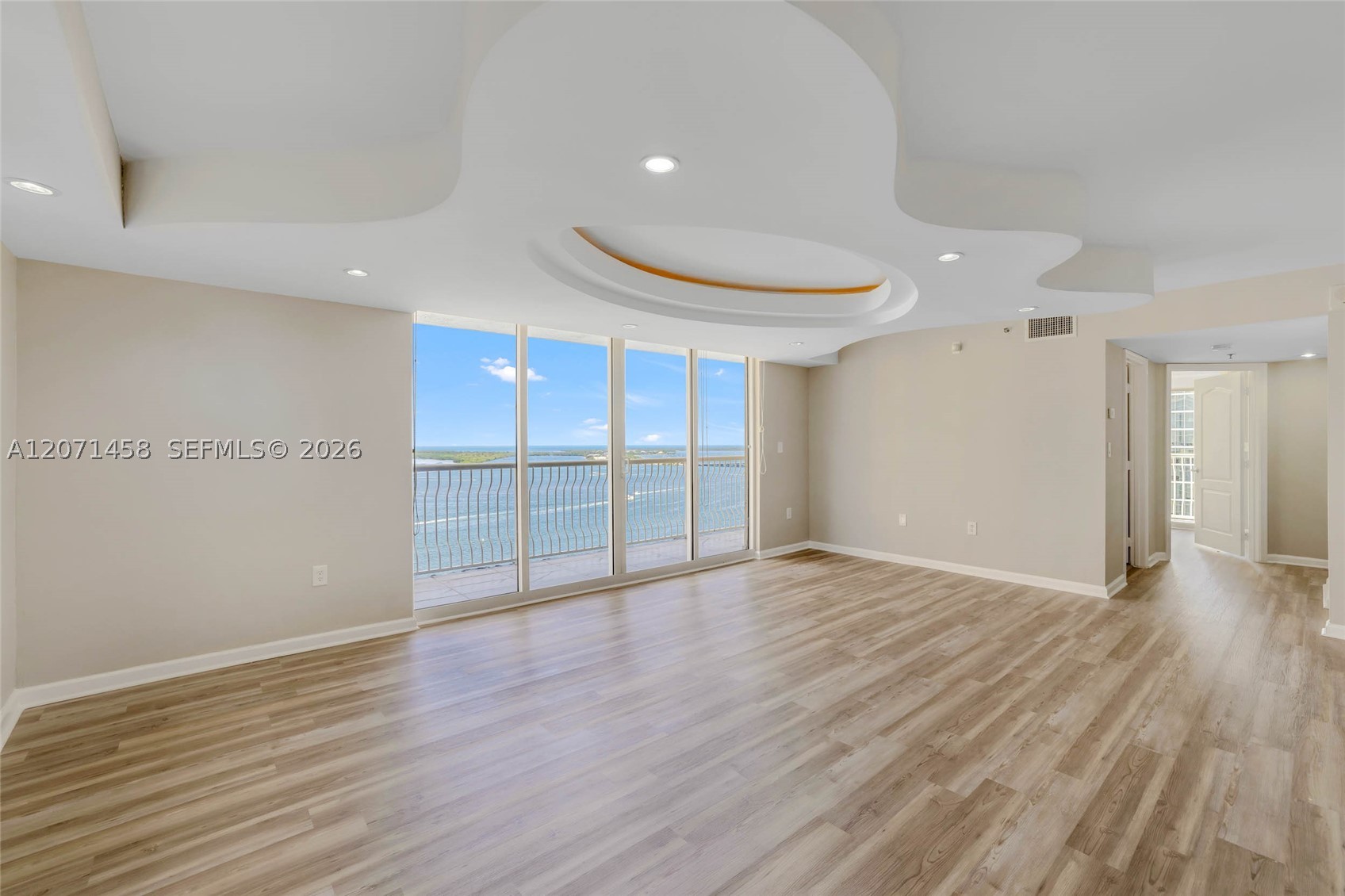 1200 Brickell Bay Dr #3001, Miami FL 33131